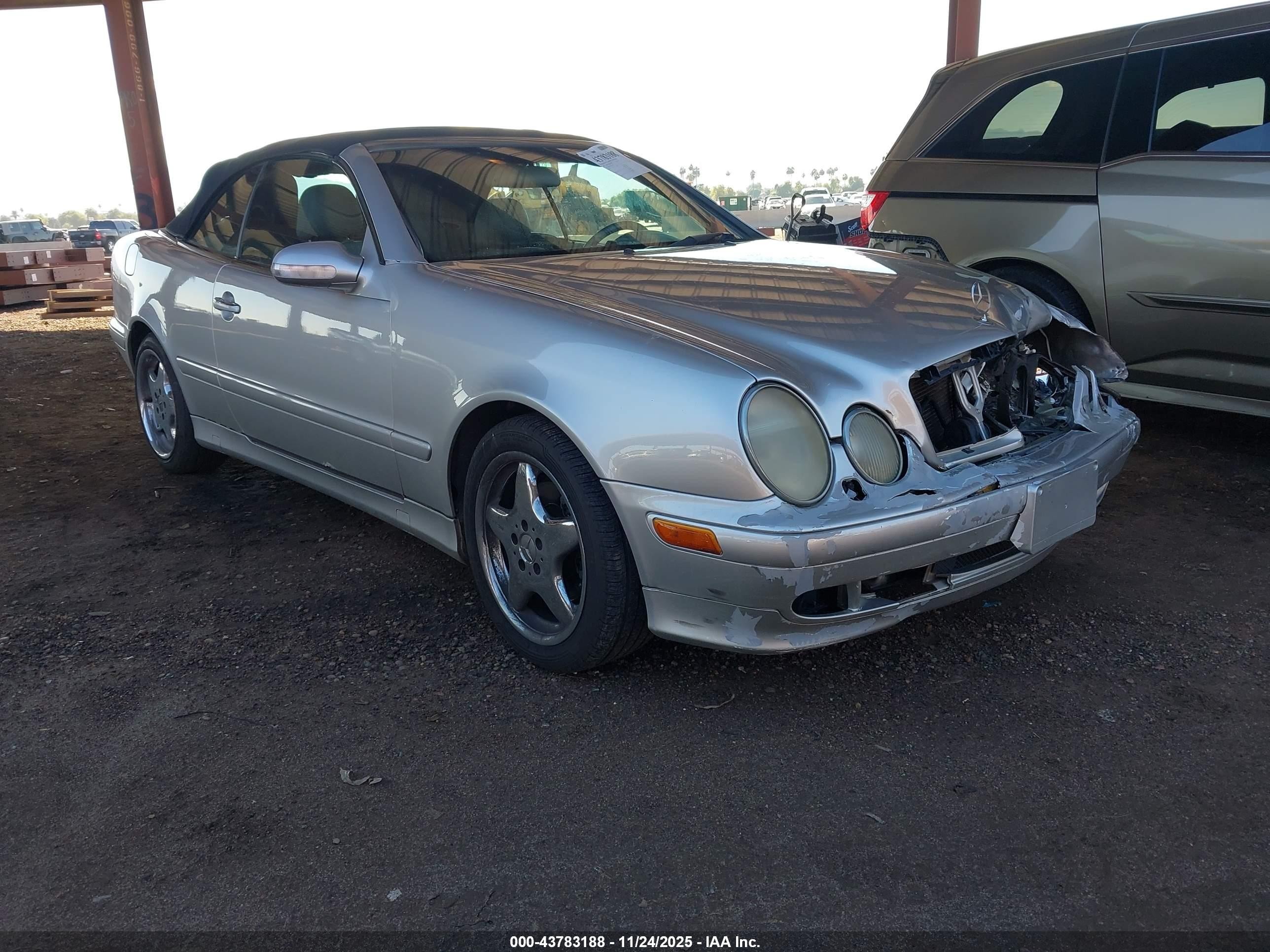 2001 Mercedes-benz Clk 320   Silver vin: WDBLK65G01T070077