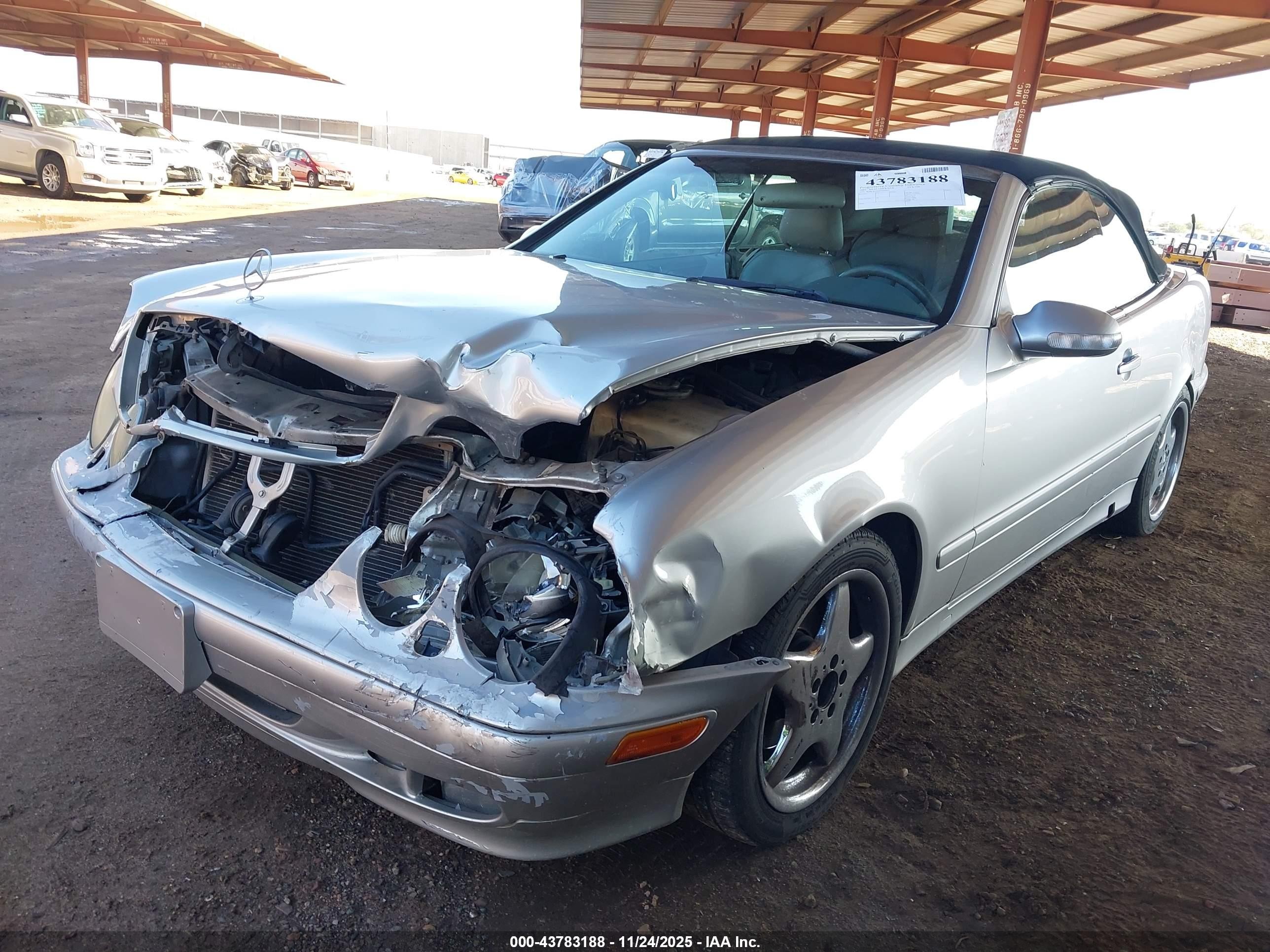 2001 Mercedes-benz Clk 320   Silver vin: WDBLK65G01T070077