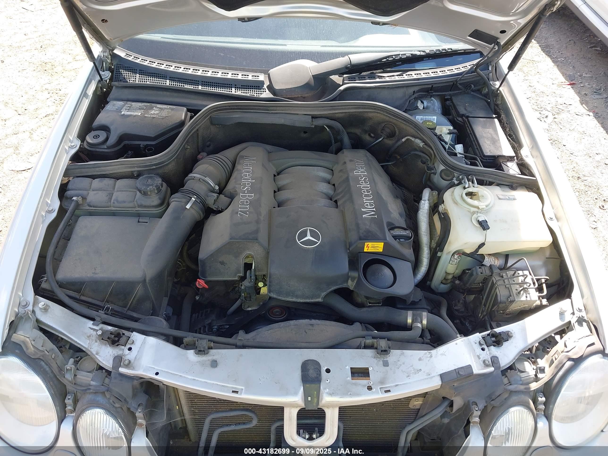 2002 Mercedes-benz Clk 320   Silver vin: WDBLK65G02T097989
