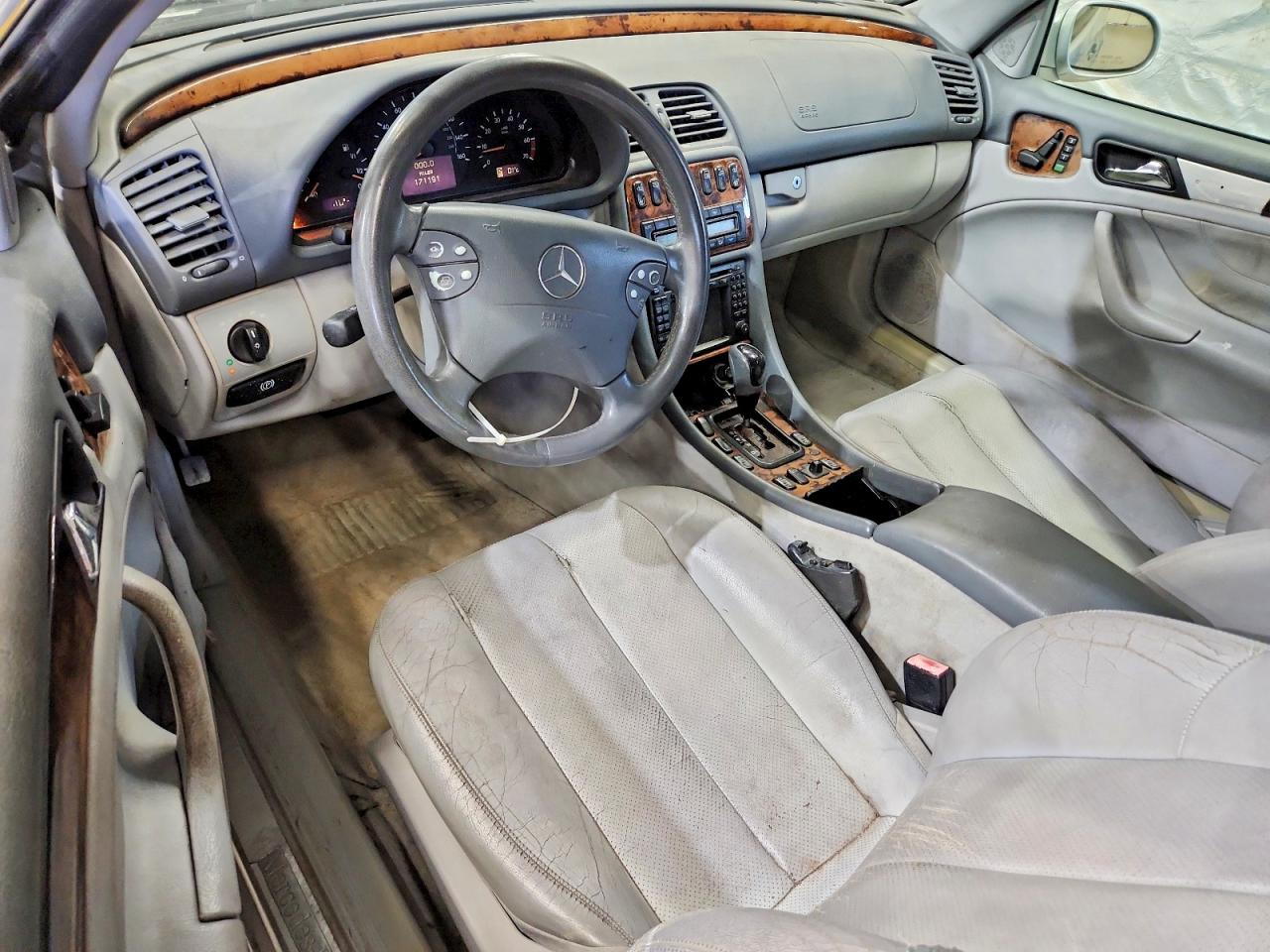2002 Mercedes-benz Clk 320 Silver vin: WDBLK65G02T119831