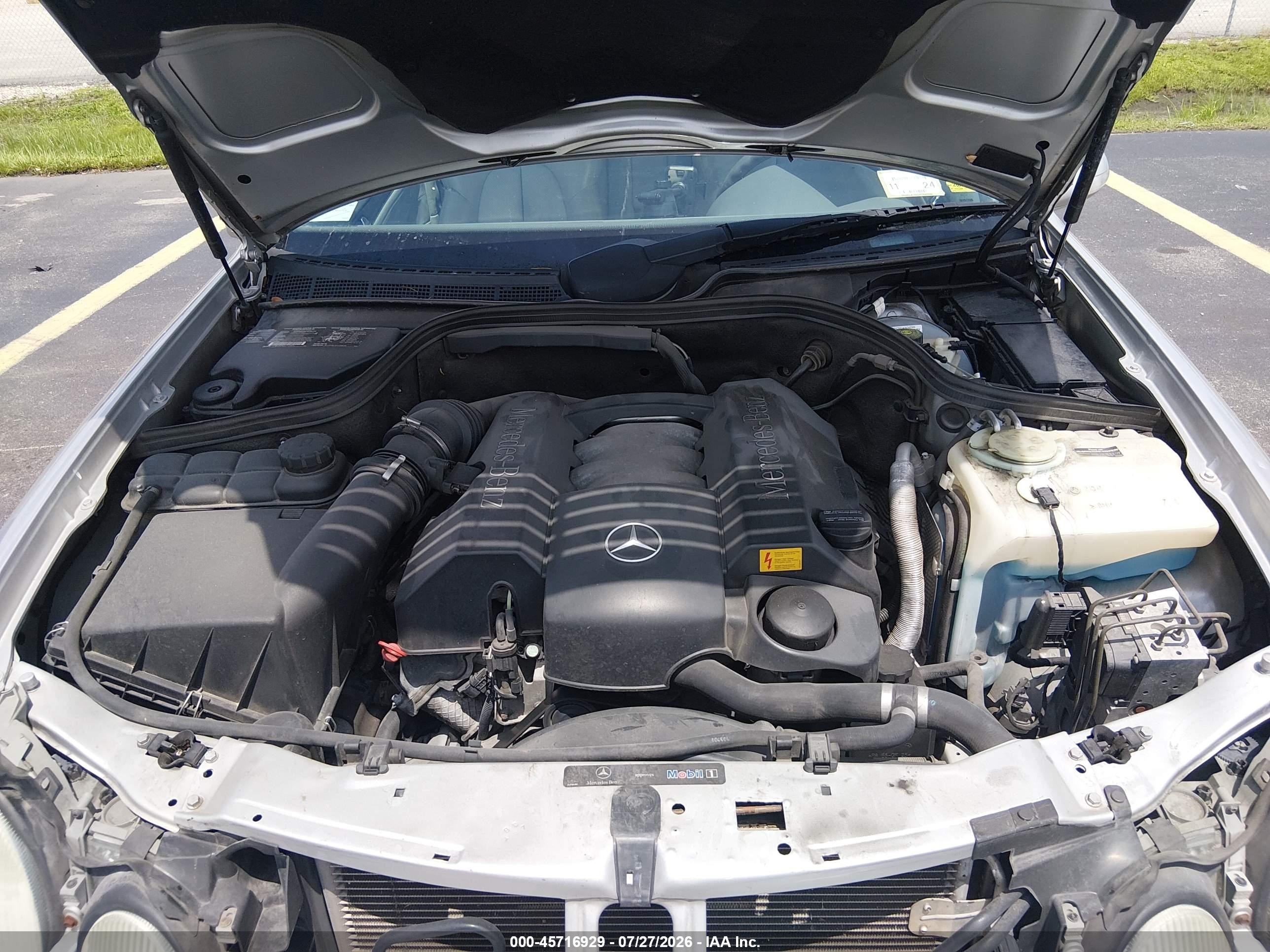 2003 Mercedes-benz Clk 320   Silver vin: WDBLK65G03T130460