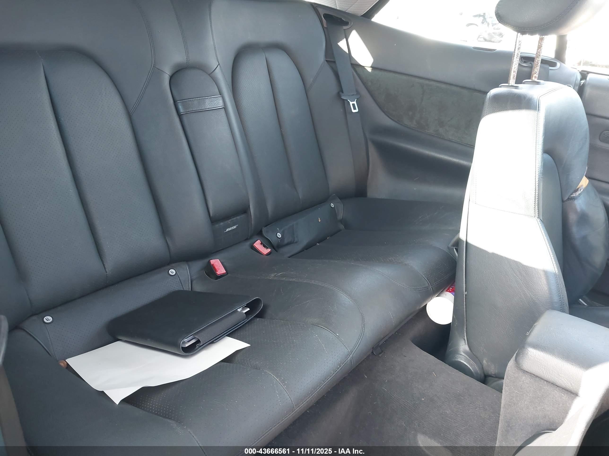 2003 Mercedes-benz Clk 320   Black vin: WDBLK65G03T138848