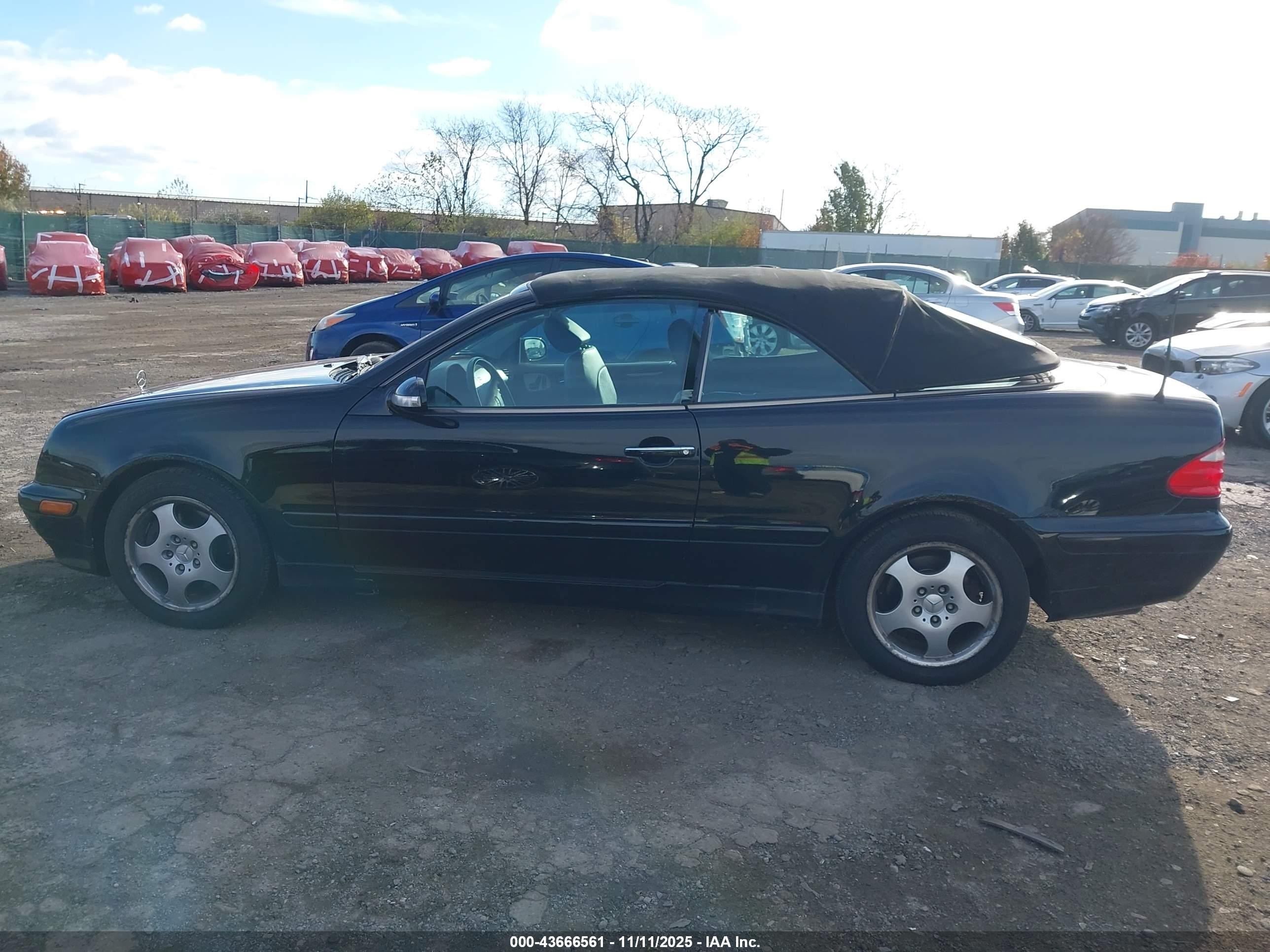 2003 Mercedes-benz Clk 320   Black vin: WDBLK65G03T138848