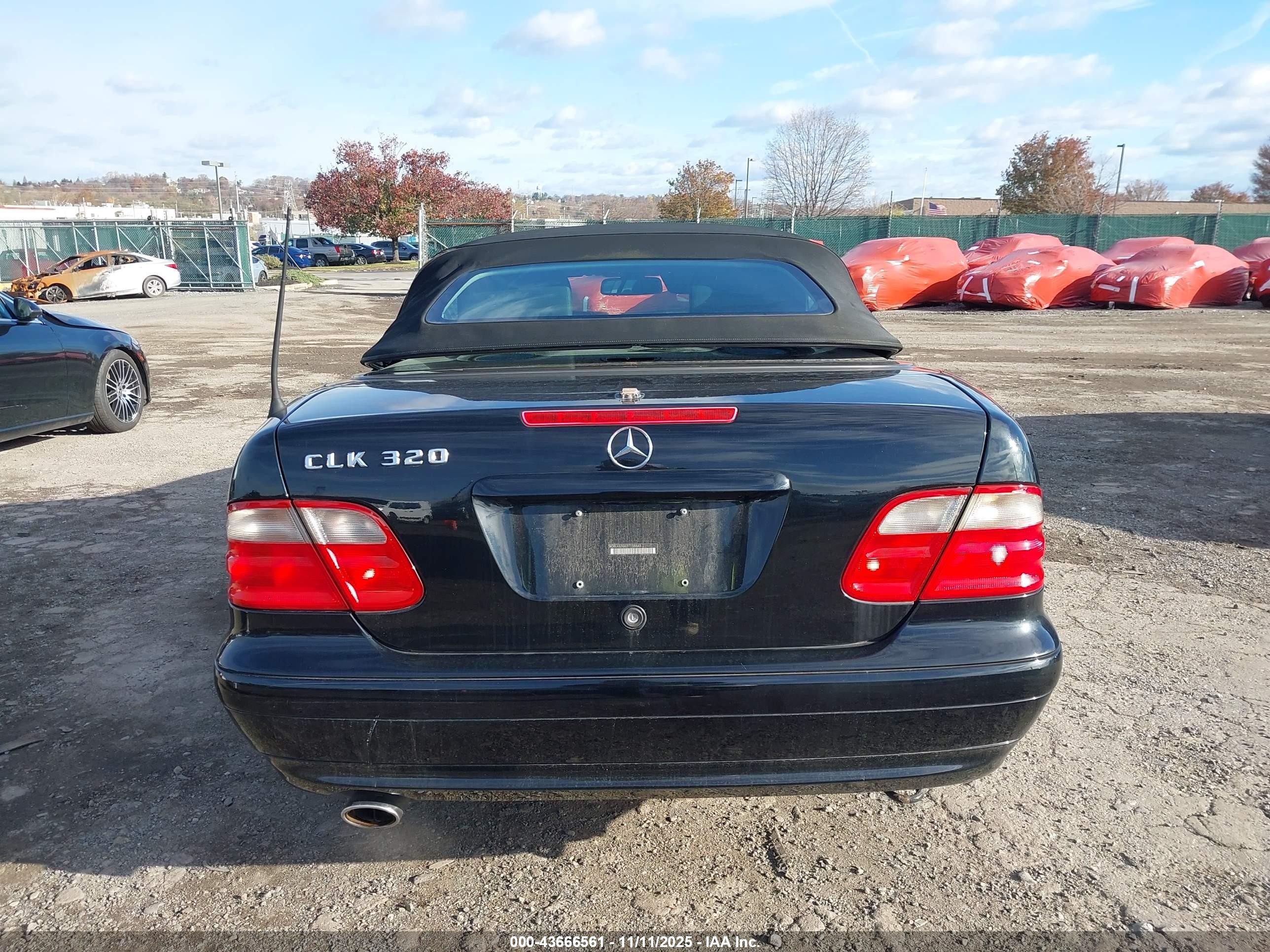 2003 Mercedes-benz Clk 320   Black vin: WDBLK65G03T138848