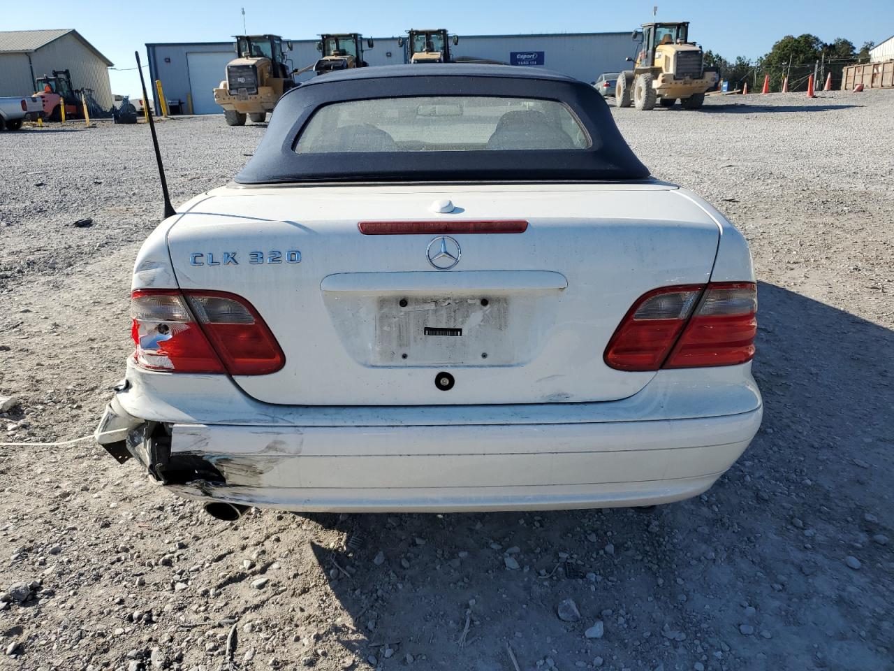 2003 Mercedes-benz Clk 320 White vin: WDBLK65G03T140017