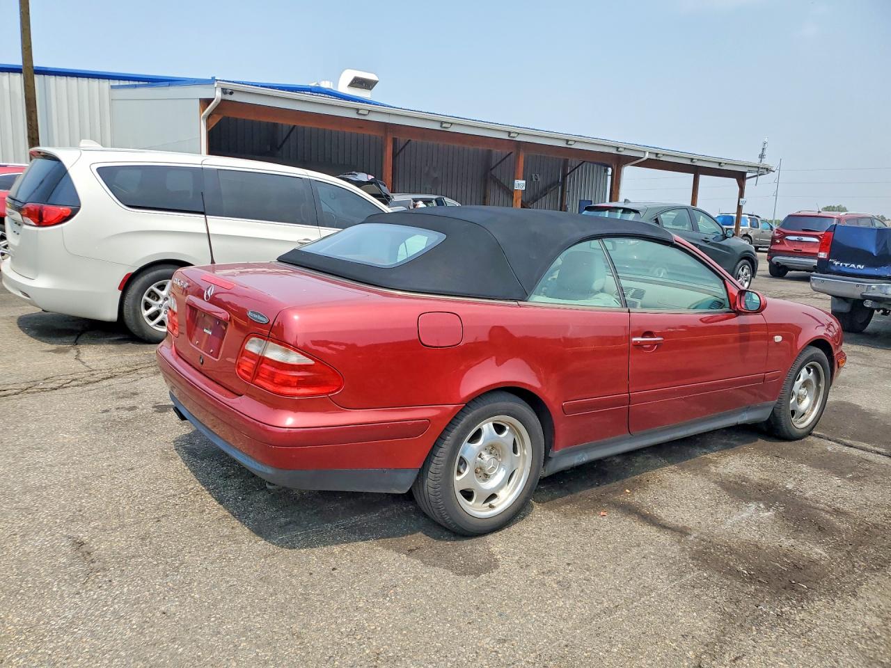 1999 Mercedes-benz Clk 320 Burgundy vin: WDBLK65G0XT003133