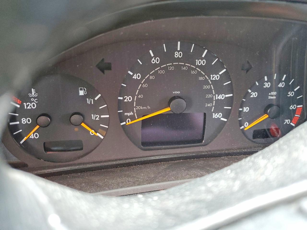 2002 Mercedes-benz Clk 320 Черный vin: WDBLK65G12T123029