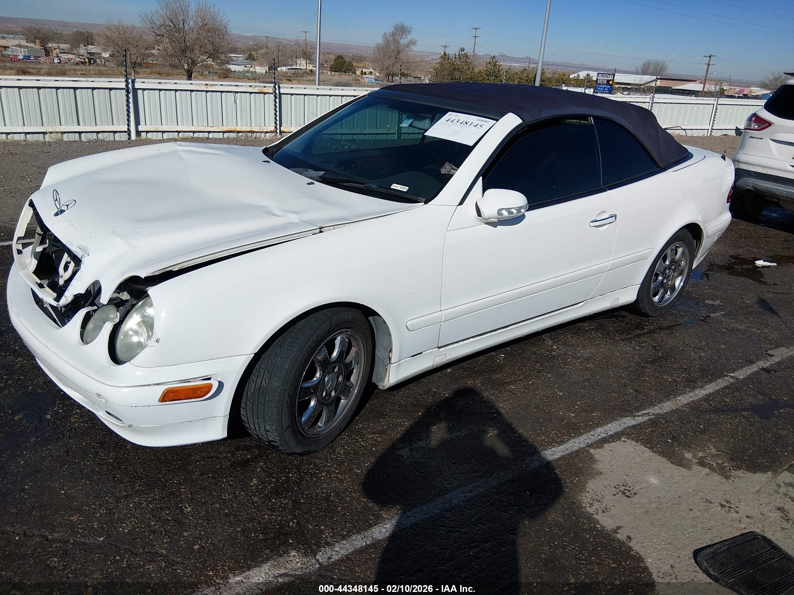 2002 Mercedes-benz Clk 320   White vin: WDBLK65G12T126206