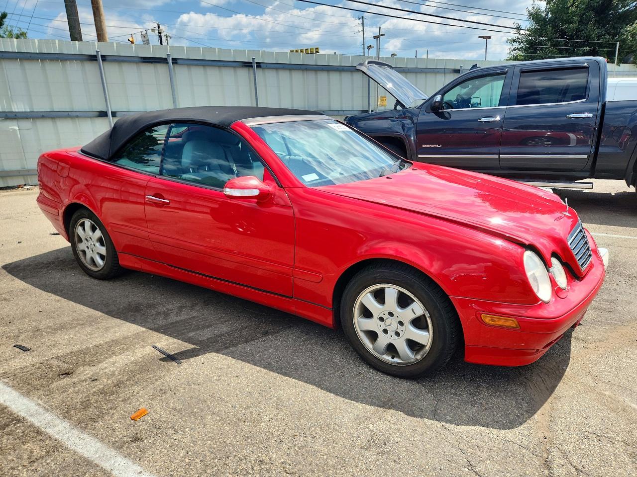 2003 Mercedes-benz Clk 320 Red vin: WDBLK65G13T136798