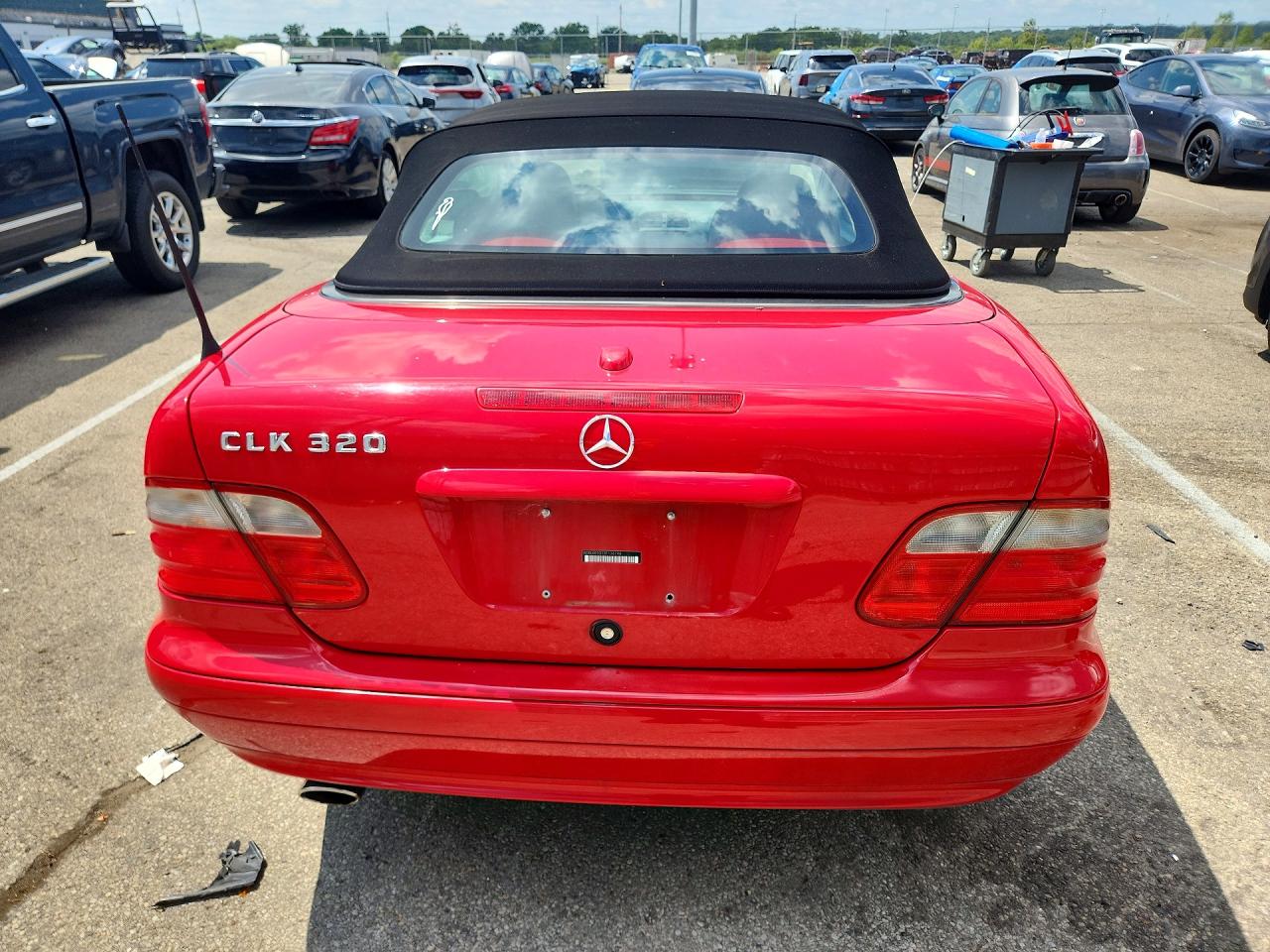 2003 Mercedes-benz Clk 320 Red vin: WDBLK65G13T136798