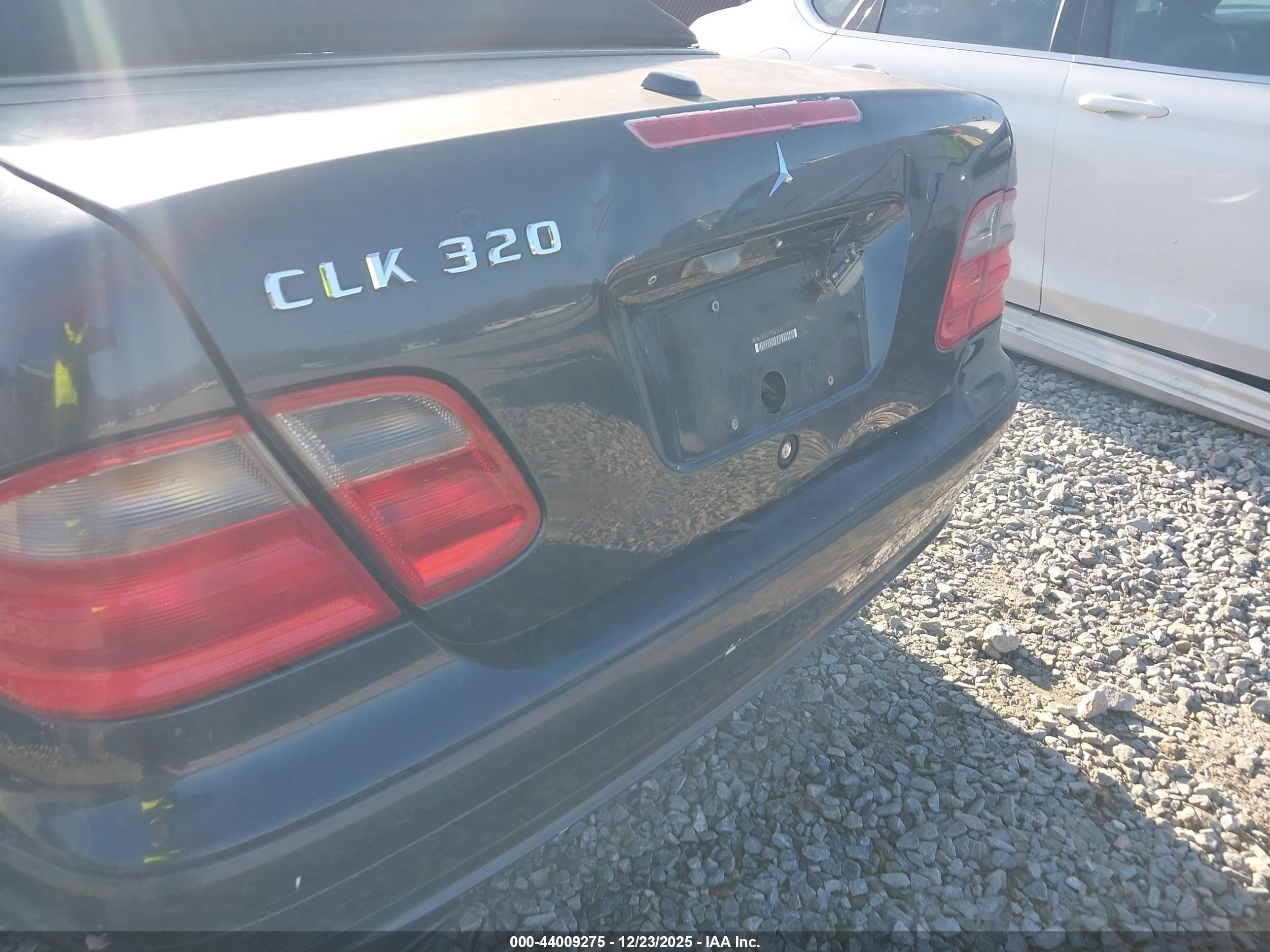 2000 Mercedes-benz Clk 320   Черный vin: WDBLK65G1YT047045