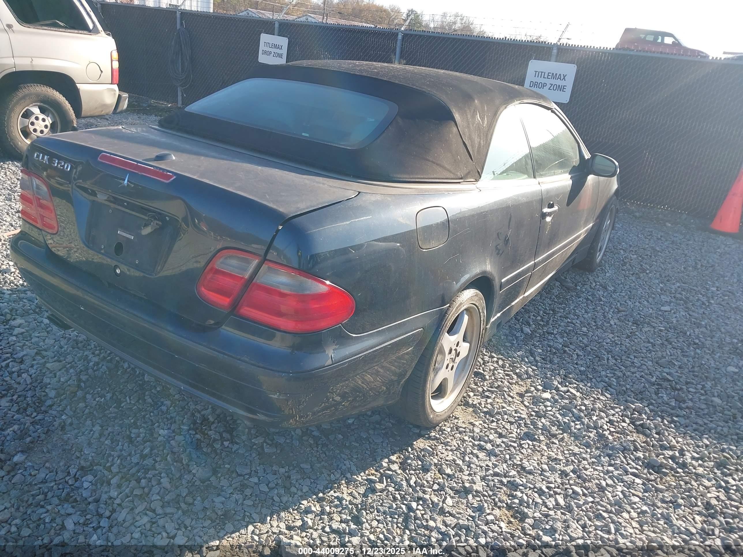 2000 Mercedes-benz Clk 320   Черный vin: WDBLK65G1YT047045