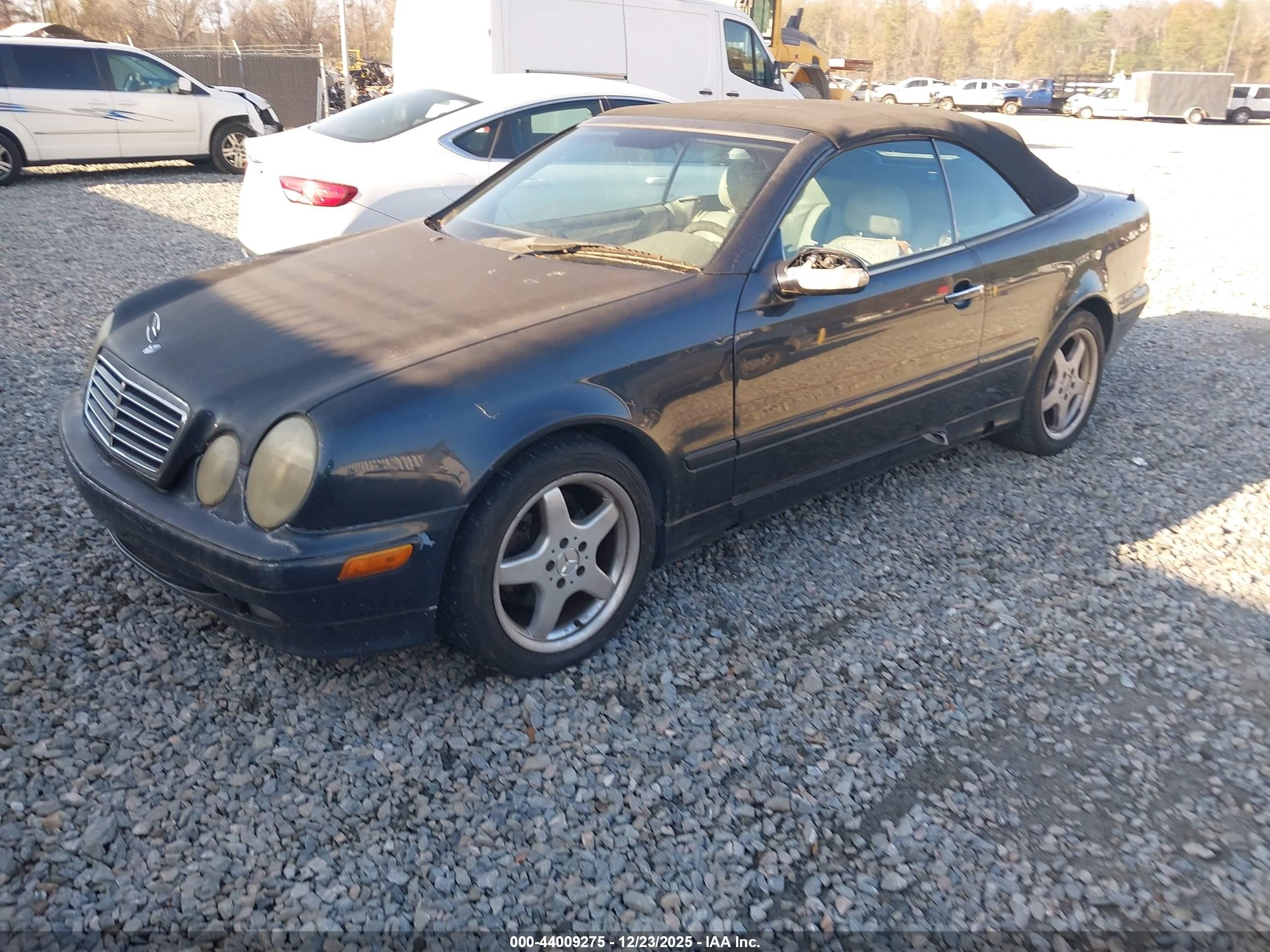 2000 Mercedes-benz Clk 320   Черный vin: WDBLK65G1YT047045