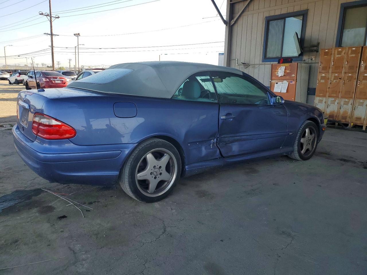 2002 Mercedes-benz Clk 320 Blue vin: WDBLK65G22T109267