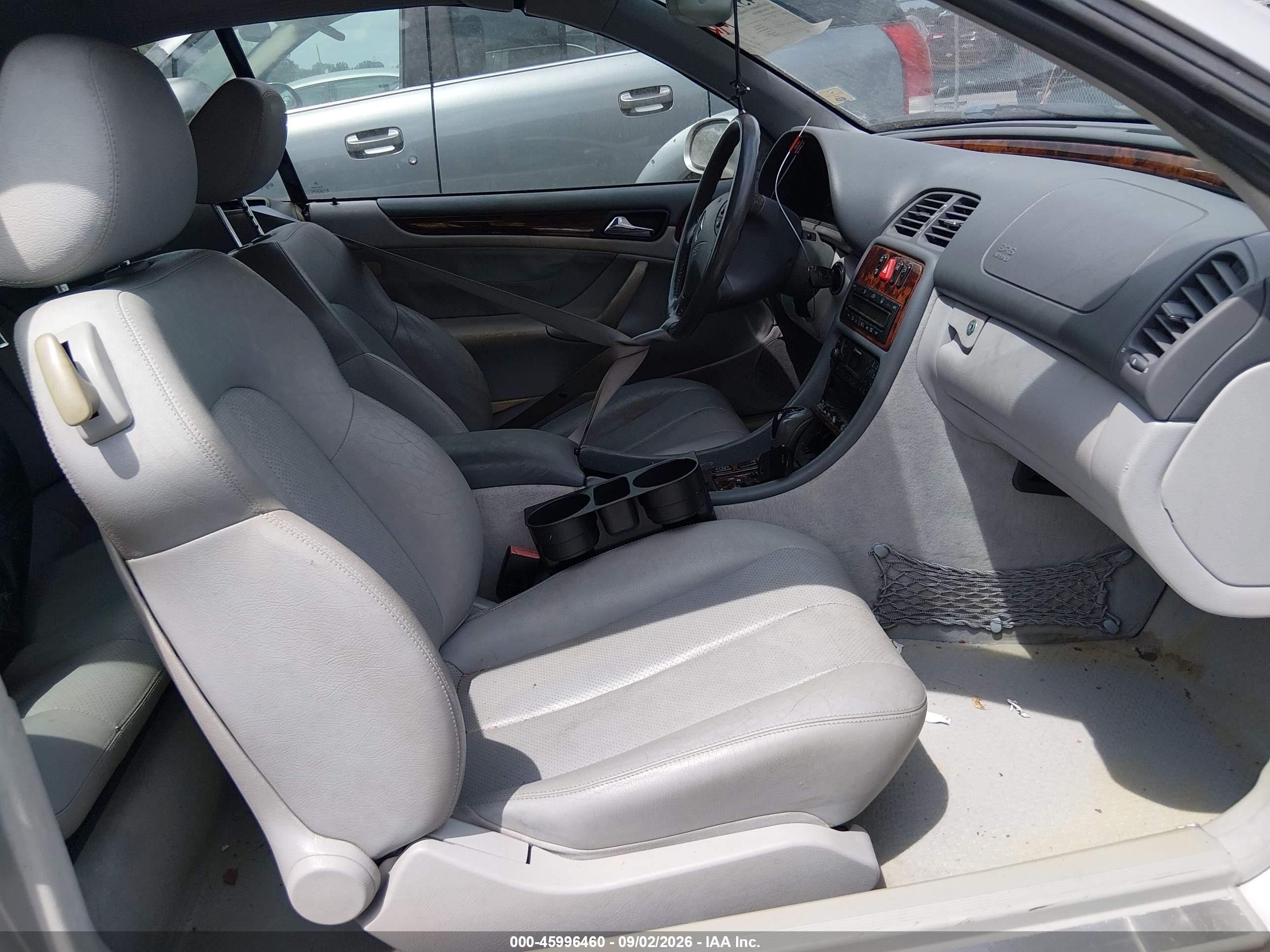 2002 Mercedes-benz Clk 320   Silver vin: WDBLK65G22T123573