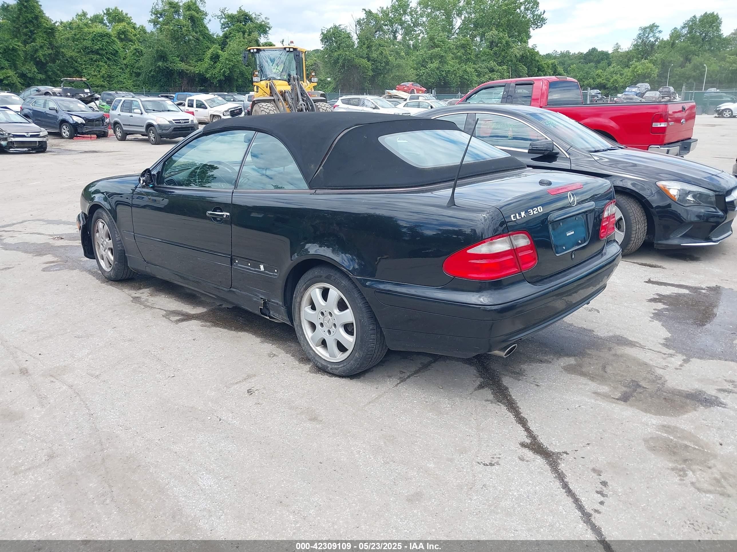 2003 Mercedes-benz Clk 320   Black vin: WDBLK65G23T130931