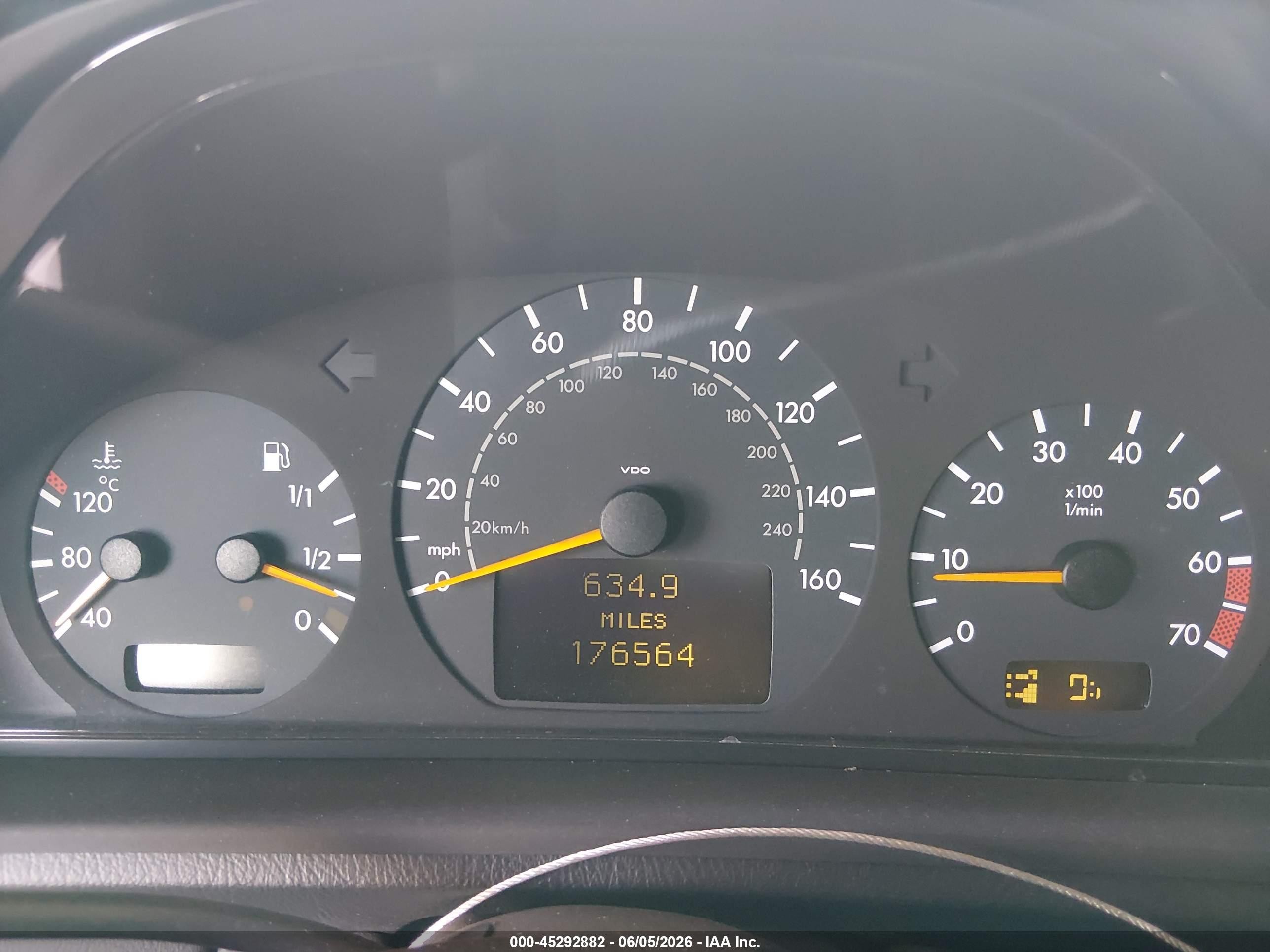 2003 Mercedes-benz Clk 320 Black vin: WDBLK65G23T144375