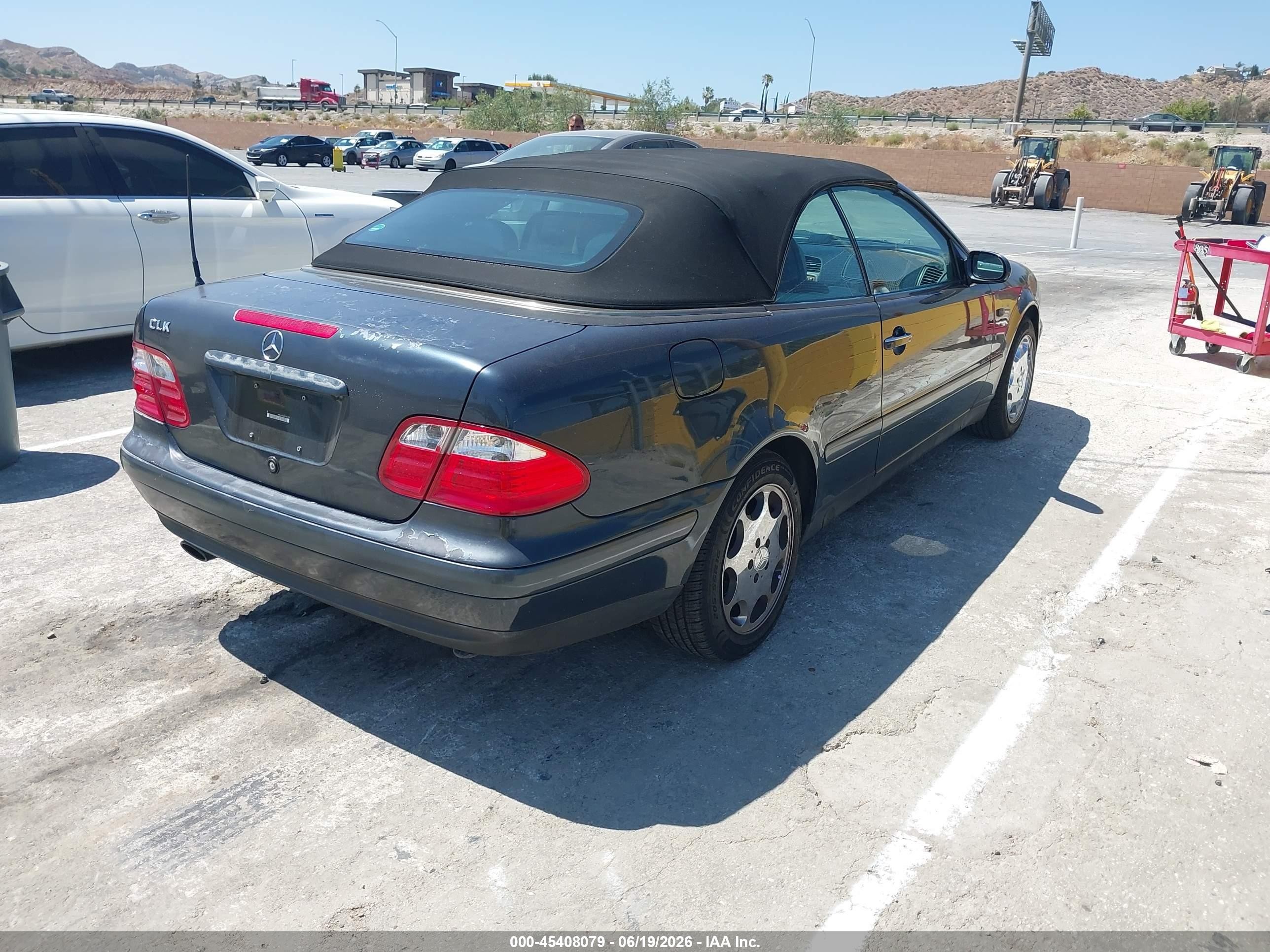 1999 Mercedes-benz Clk 320   Black vin: WDBLK65G2XT007765