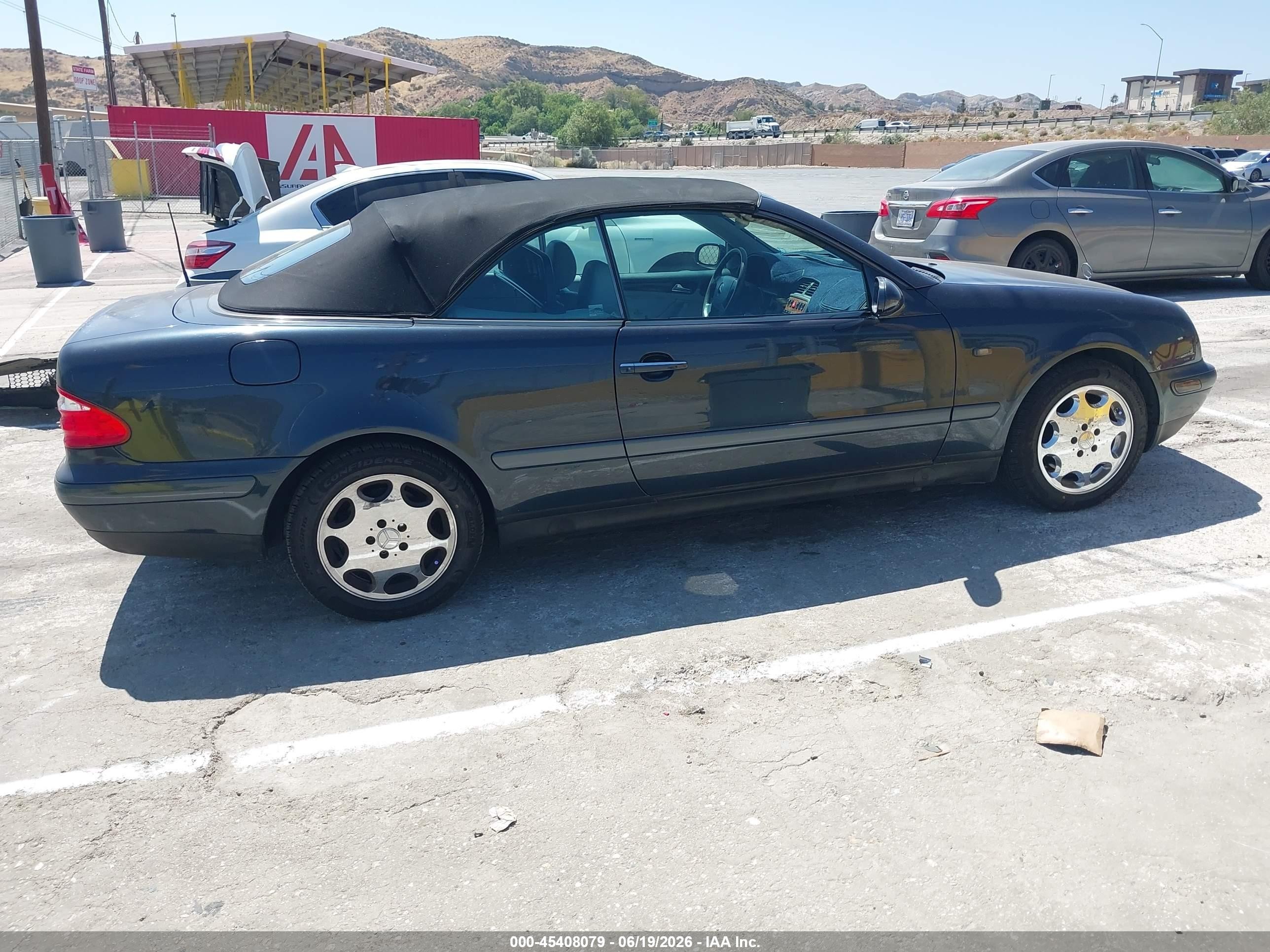 1999 Mercedes-benz Clk 320   Black vin: WDBLK65G2XT007765