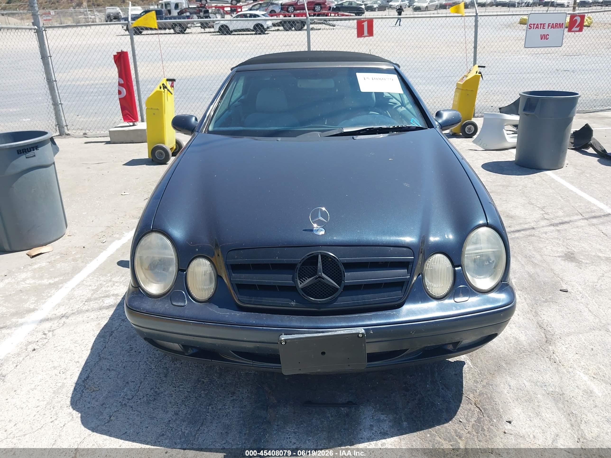 1999 Mercedes-benz Clk 320   Black vin: WDBLK65G2XT007765