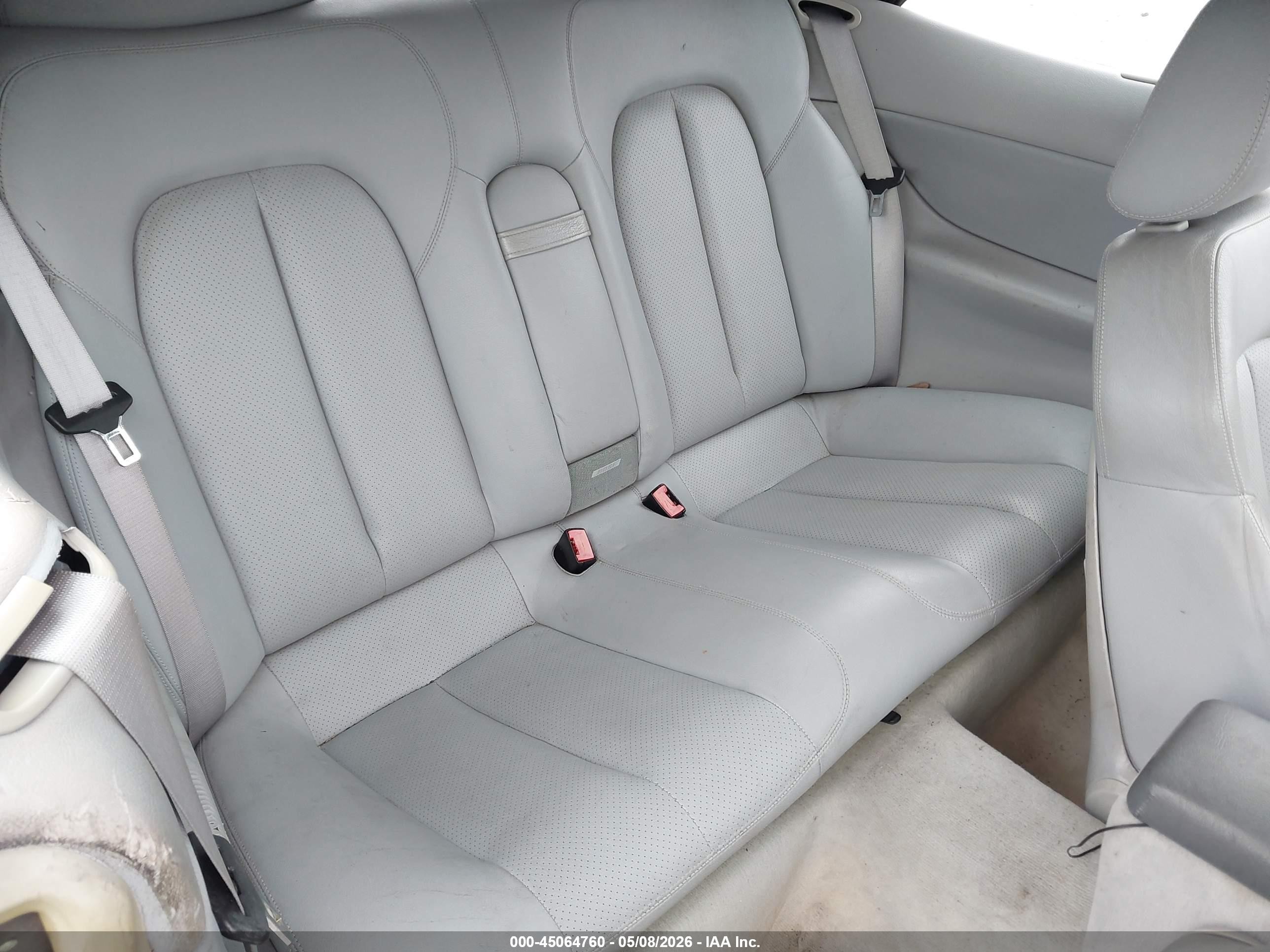 2000 Mercedes-benz Clk 320   Black vin: WDBLK65G2YT046244