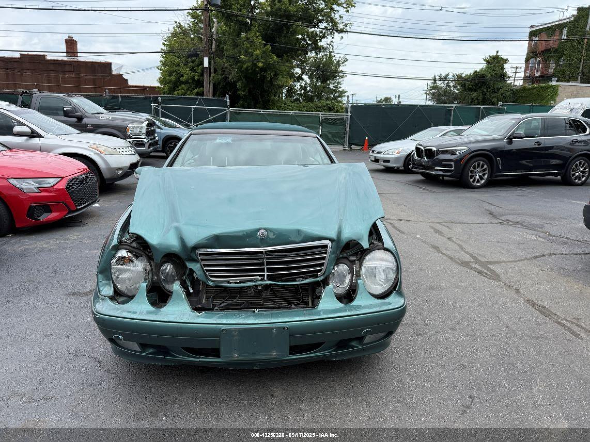 2002 Mercedes-benz Clk 320 Blue vin: WDBLK65G32T103879