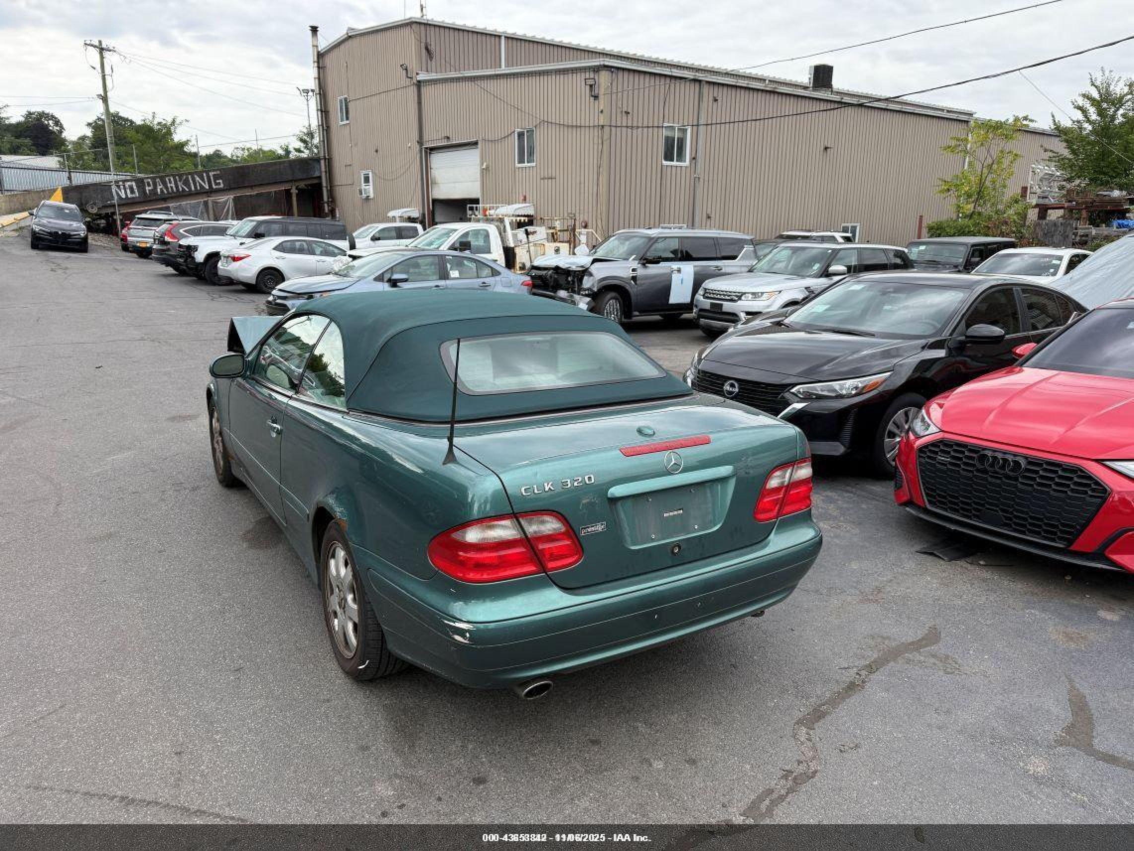 2002 Mercedes-benz Clk 320   Blue vin: WDBLK65G32T103879