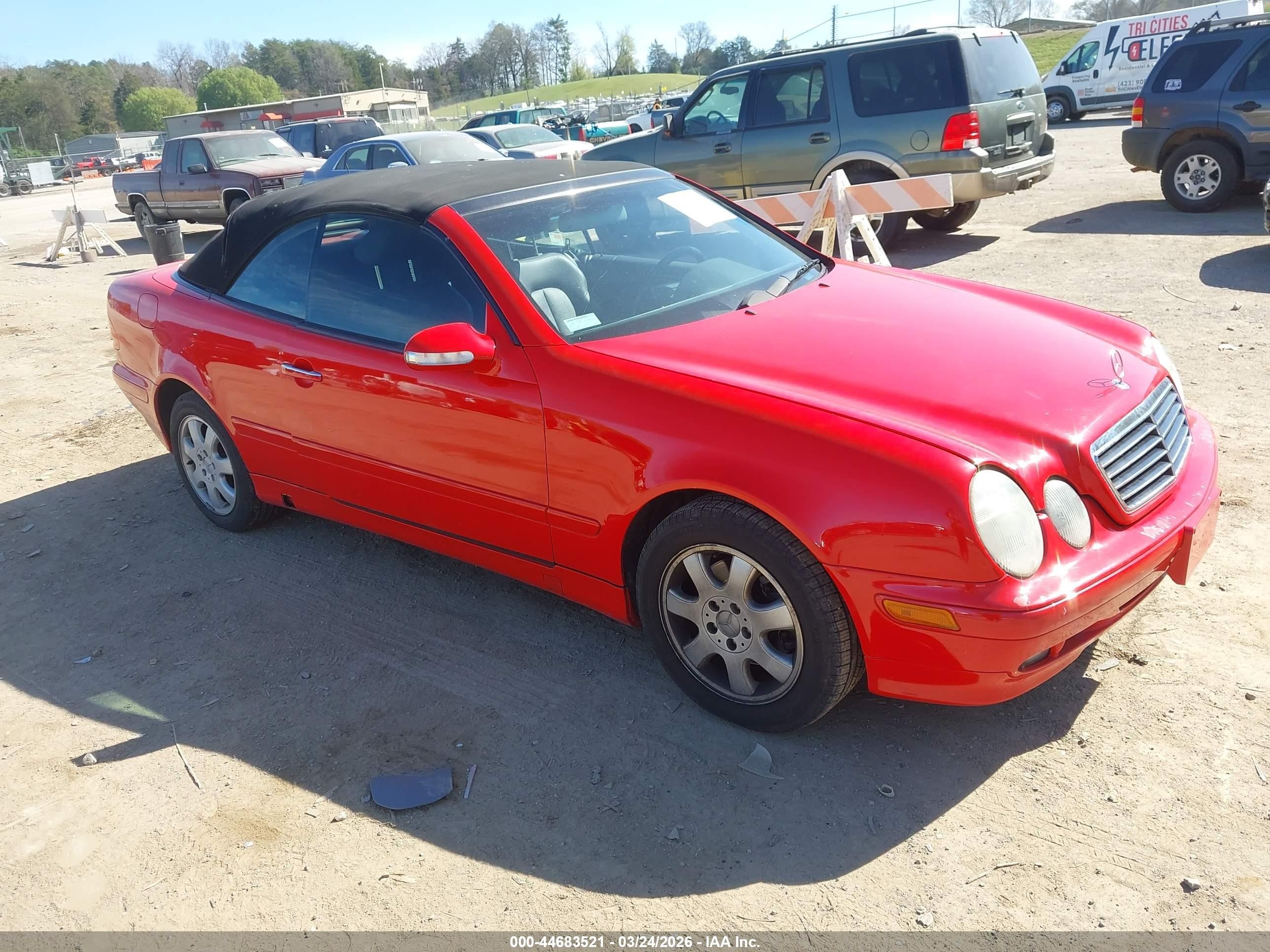 2000 Mercedes-benz Clk 320   Красный vin: WDBLK65G3YT039819