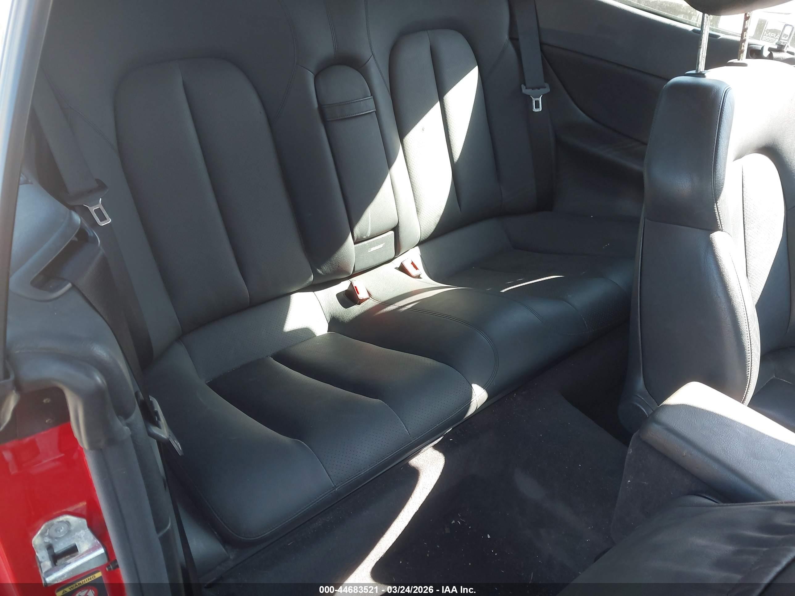 2000 Mercedes-benz Clk 320   Красный vin: WDBLK65G3YT039819