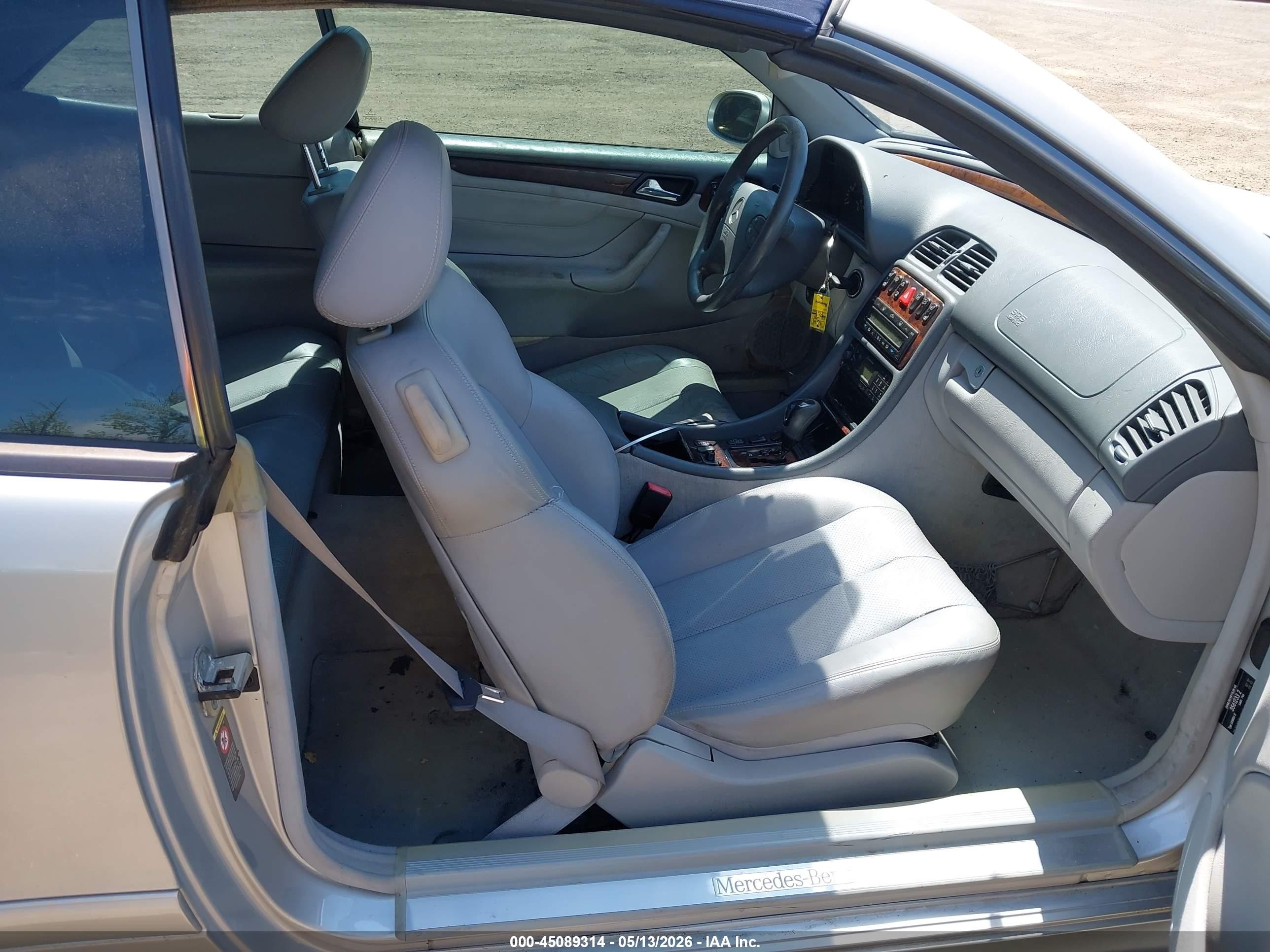 2001 Mercedes-benz Clk 320   Silver vin: WDBLK65G41T064363