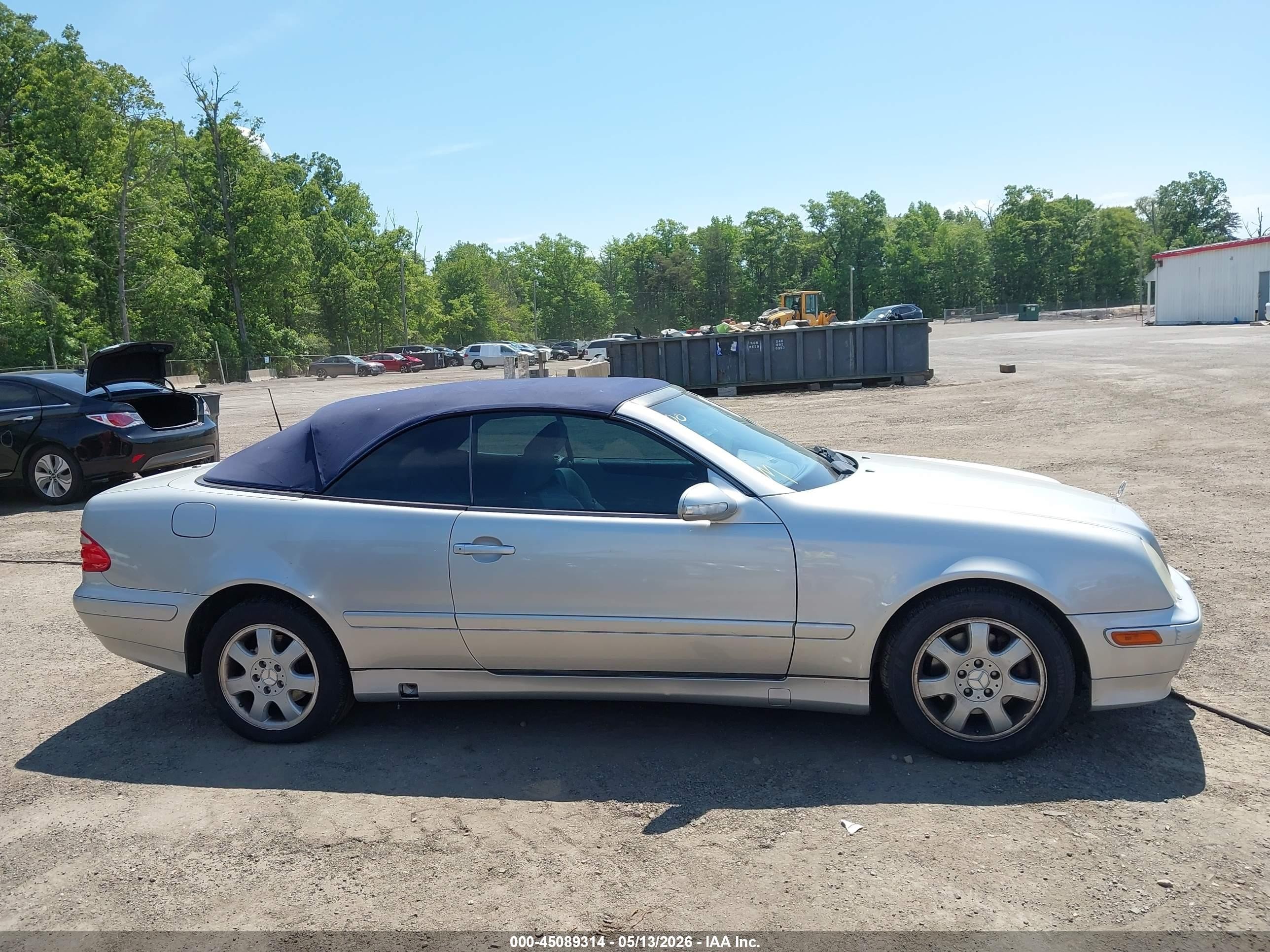 2001 Mercedes-benz Clk 320   Silver vin: WDBLK65G41T064363