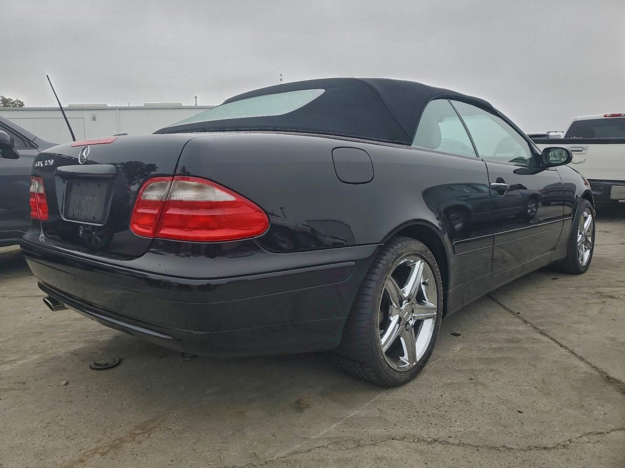 2002 Mercedes-benz Clk 320 Черный vin: WDBLK65G42T125423