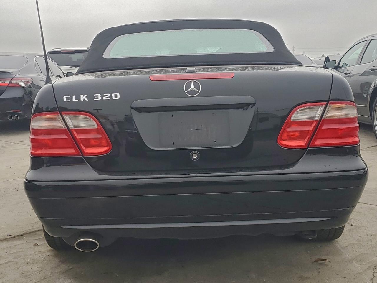 2002 Mercedes-benz Clk 320 Черный vin: WDBLK65G42T125423