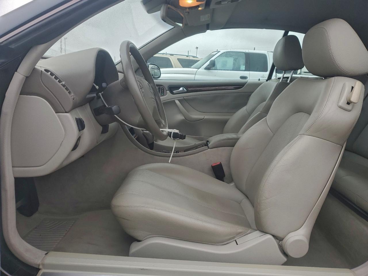 2002 Mercedes-benz Clk 320 Черный vin: WDBLK65G42T125423