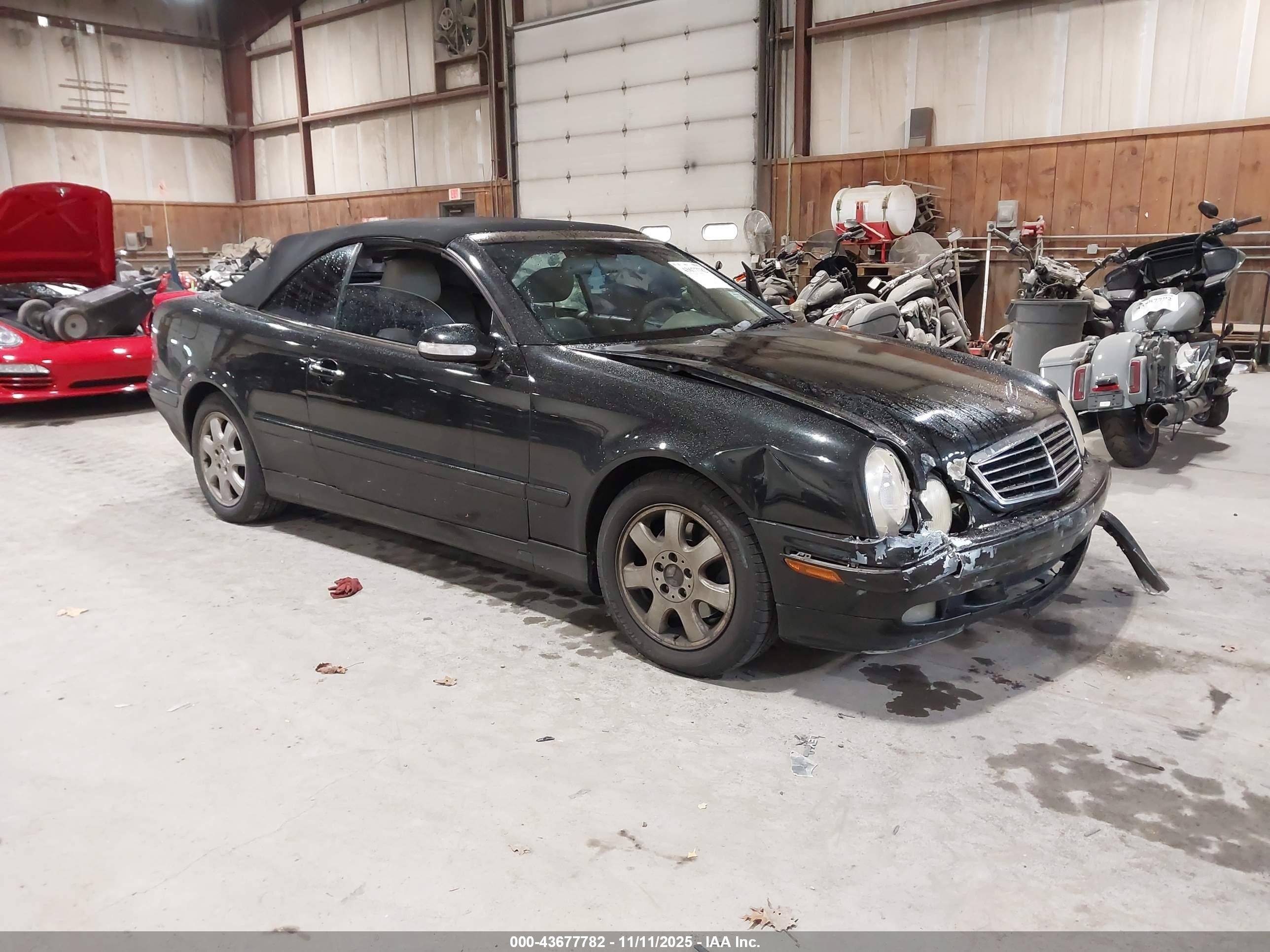 2003 Mercedes-benz Clk 320   Black vin: WDBLK65G43T135757