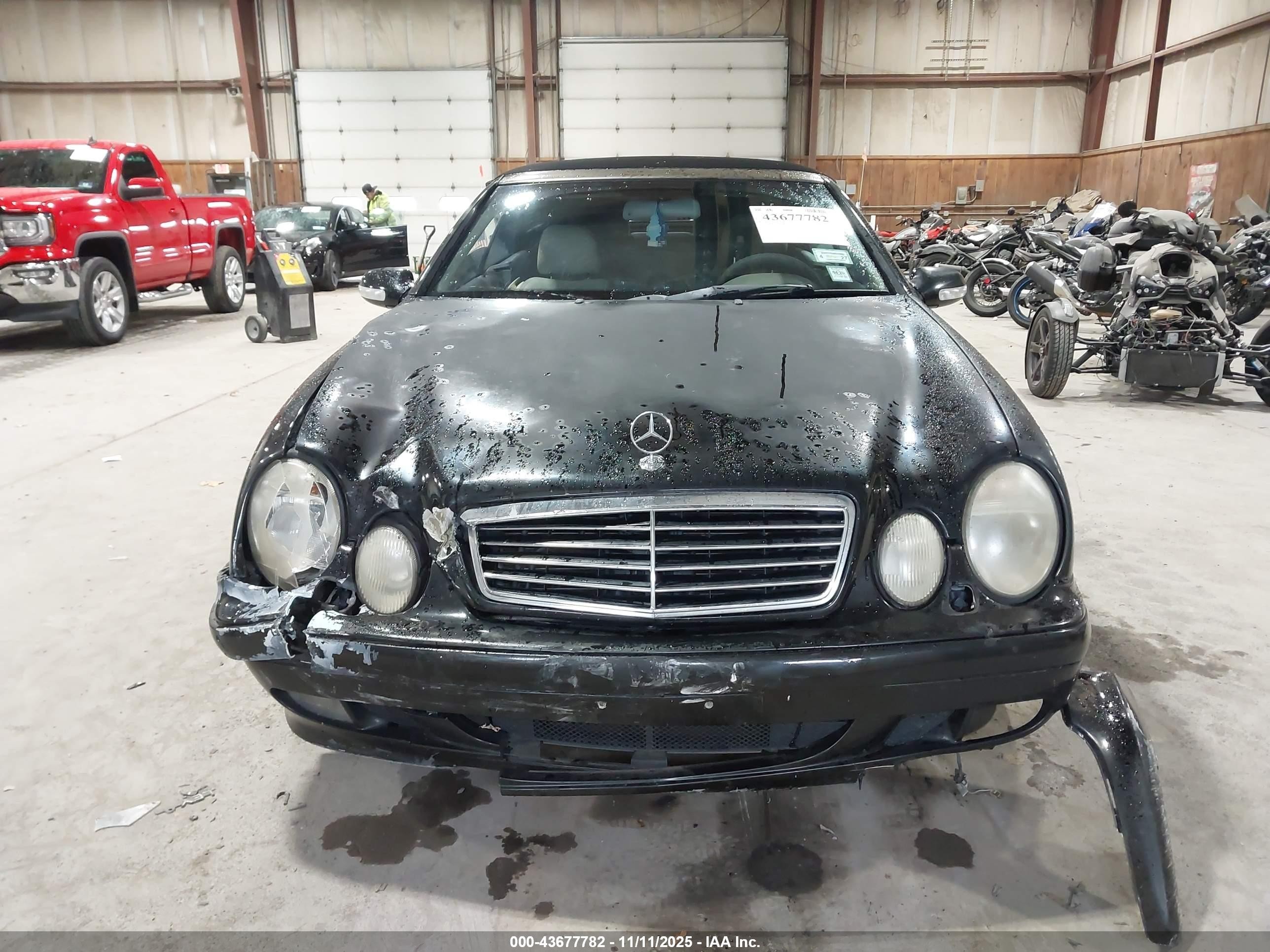 2003 Mercedes-benz Clk 320   Black vin: WDBLK65G43T135757