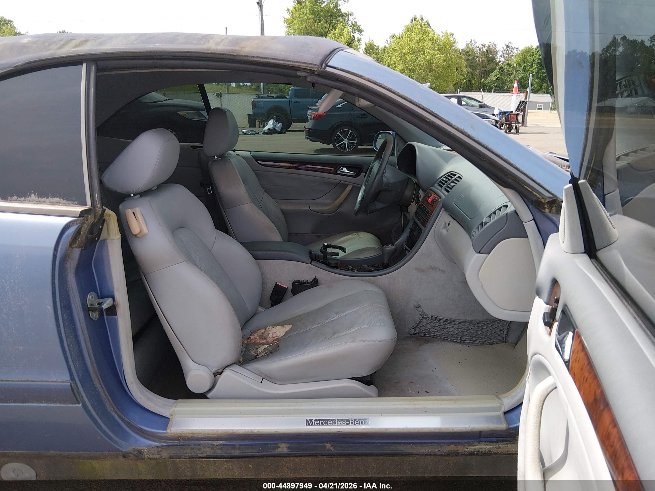 1999 Mercedes-benz Clk 320   Light Blue vin: WDBLK65G4XT006021