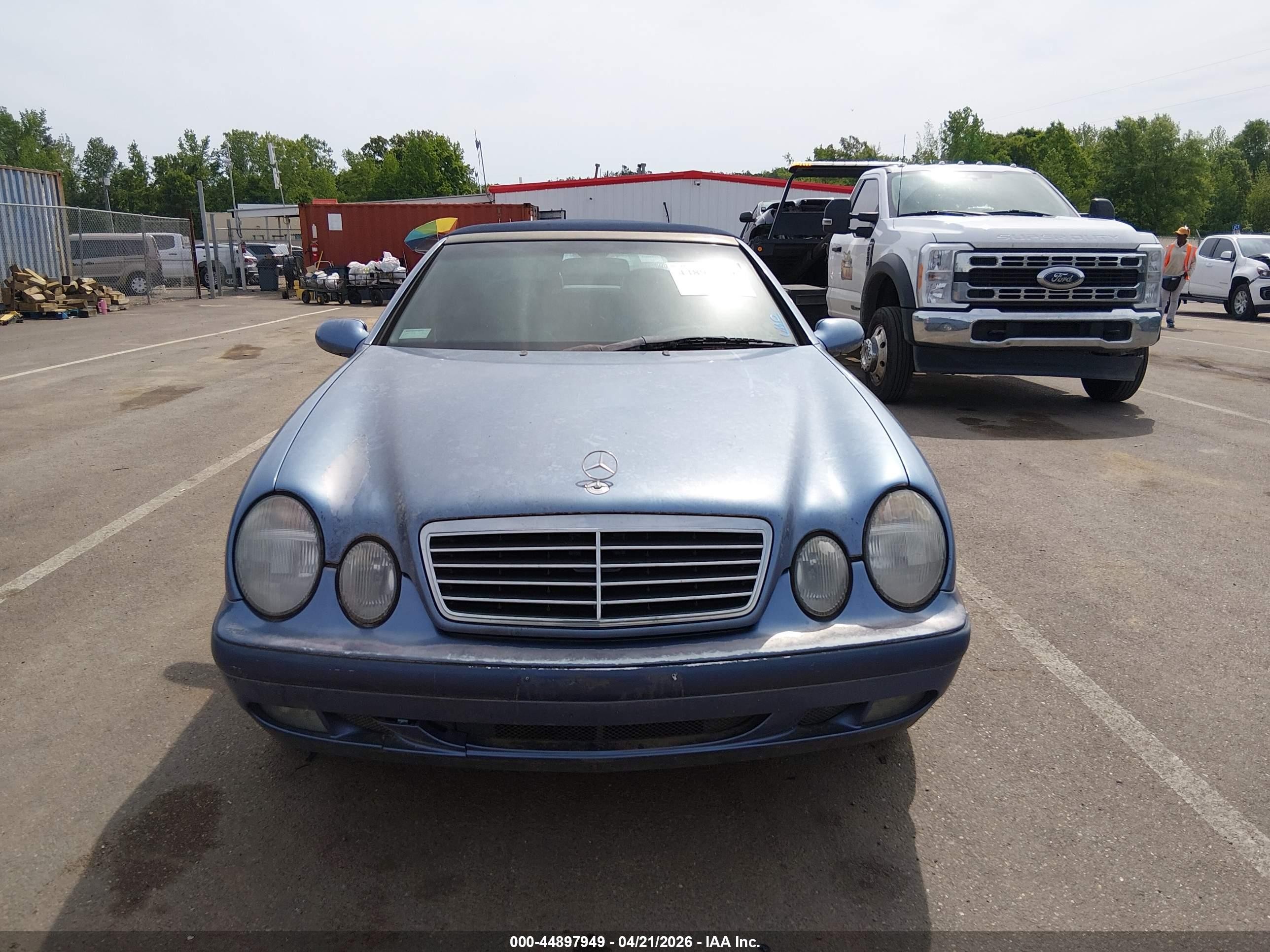 1999 Mercedes-benz Clk 320   Light Blue vin: WDBLK65G4XT006021