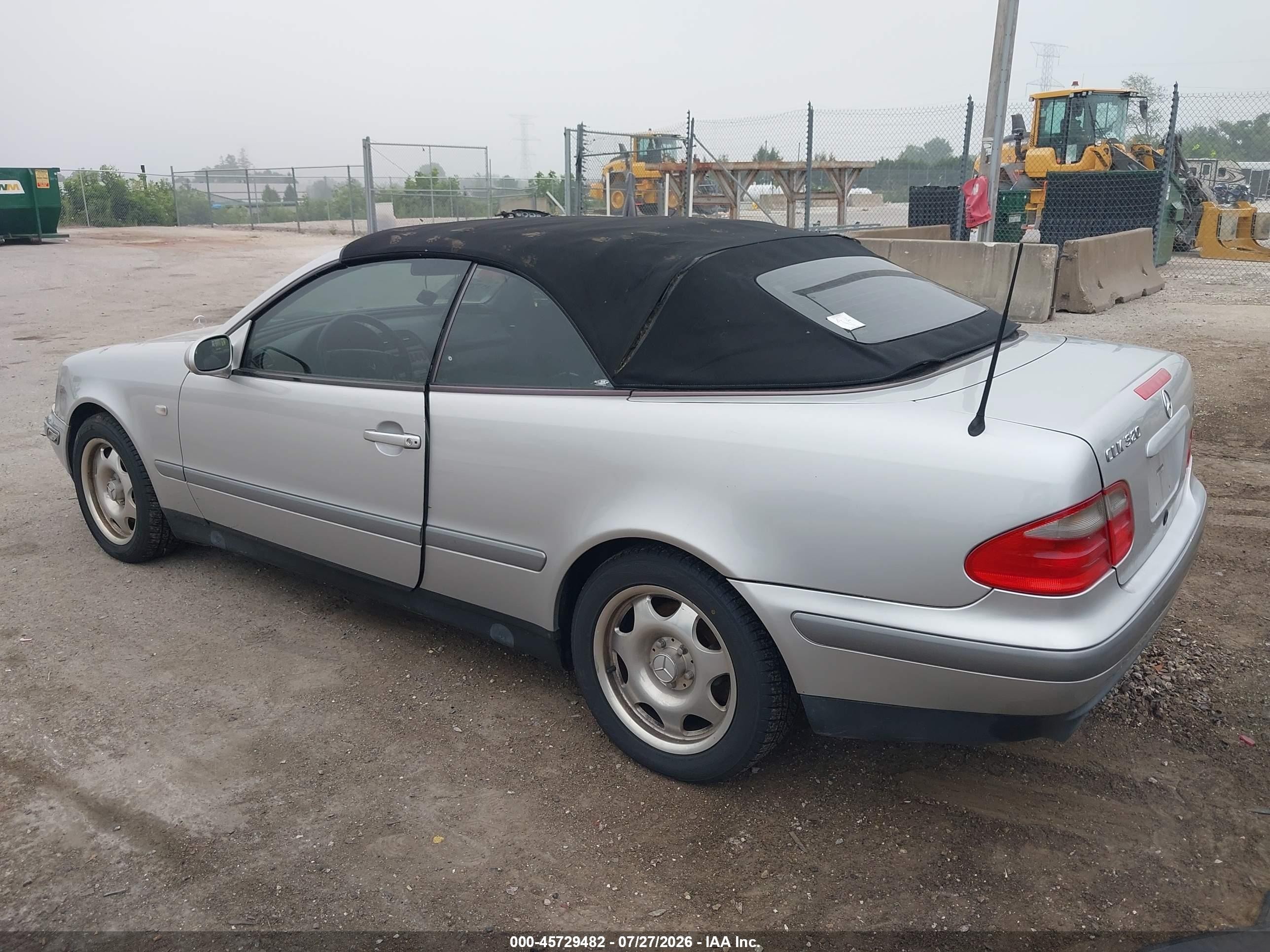 1999 Mercedes-benz Clk 320   Серебряный vin: WDBLK65G4XT009422