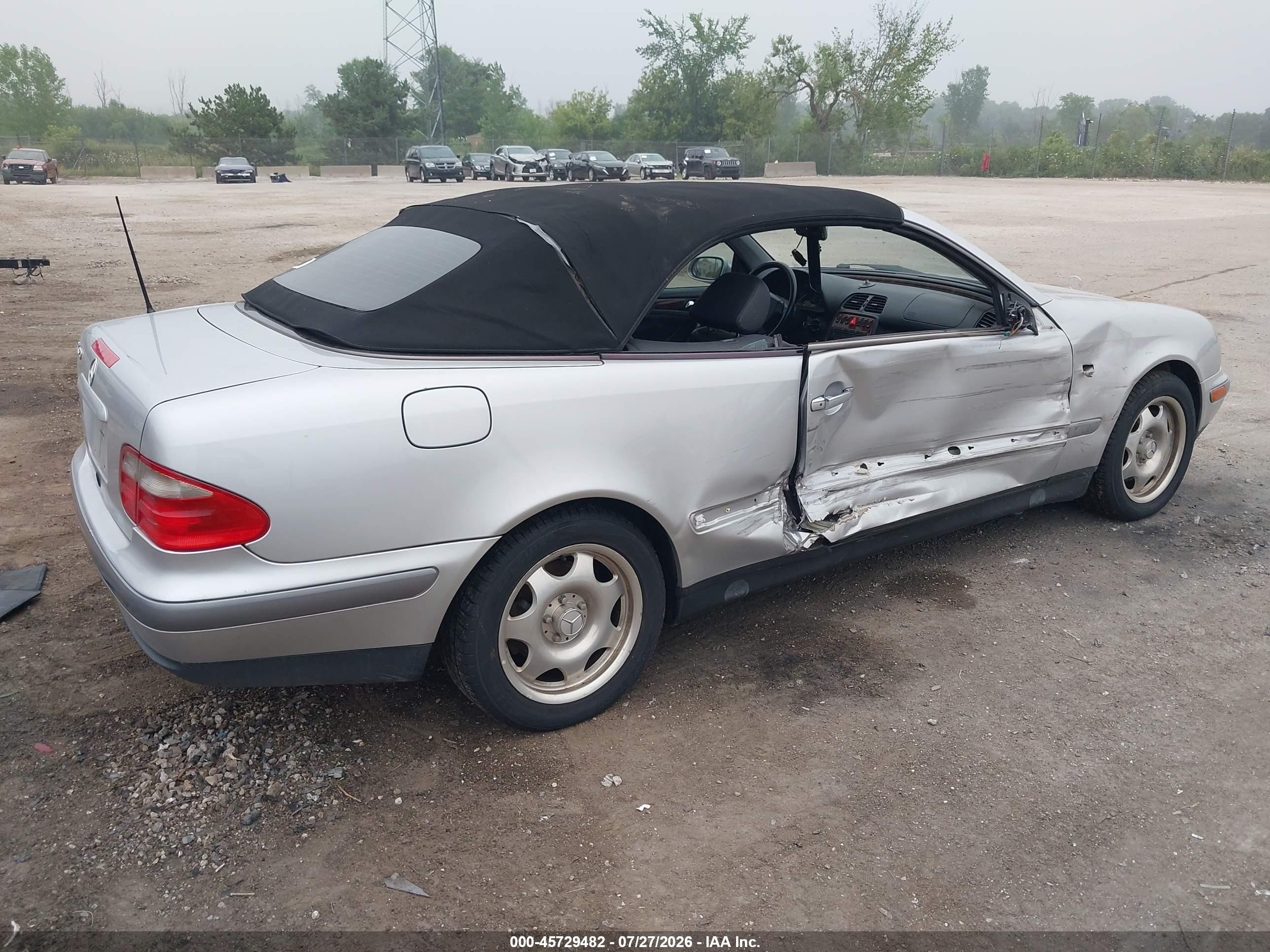 1999 Mercedes-benz Clk 320   Серебряный vin: WDBLK65G4XT009422