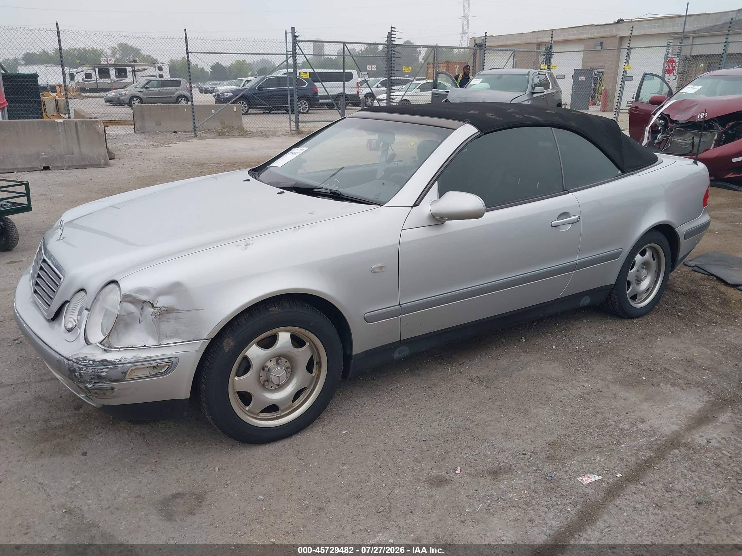 1999 Mercedes-benz Clk 320   Серебряный vin: WDBLK65G4XT009422