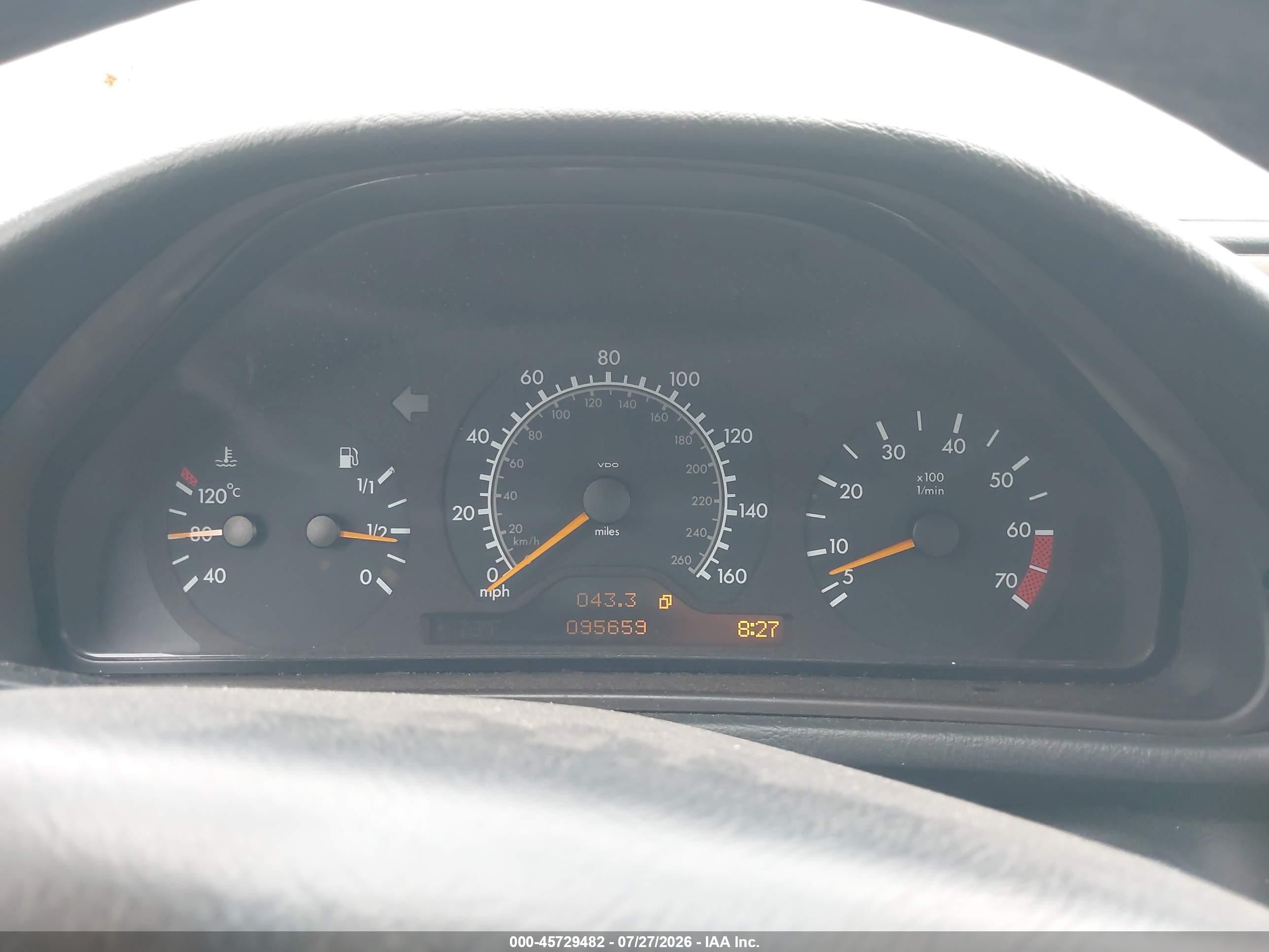 1999 Mercedes-benz Clk 320   Серебряный vin: WDBLK65G4XT009422