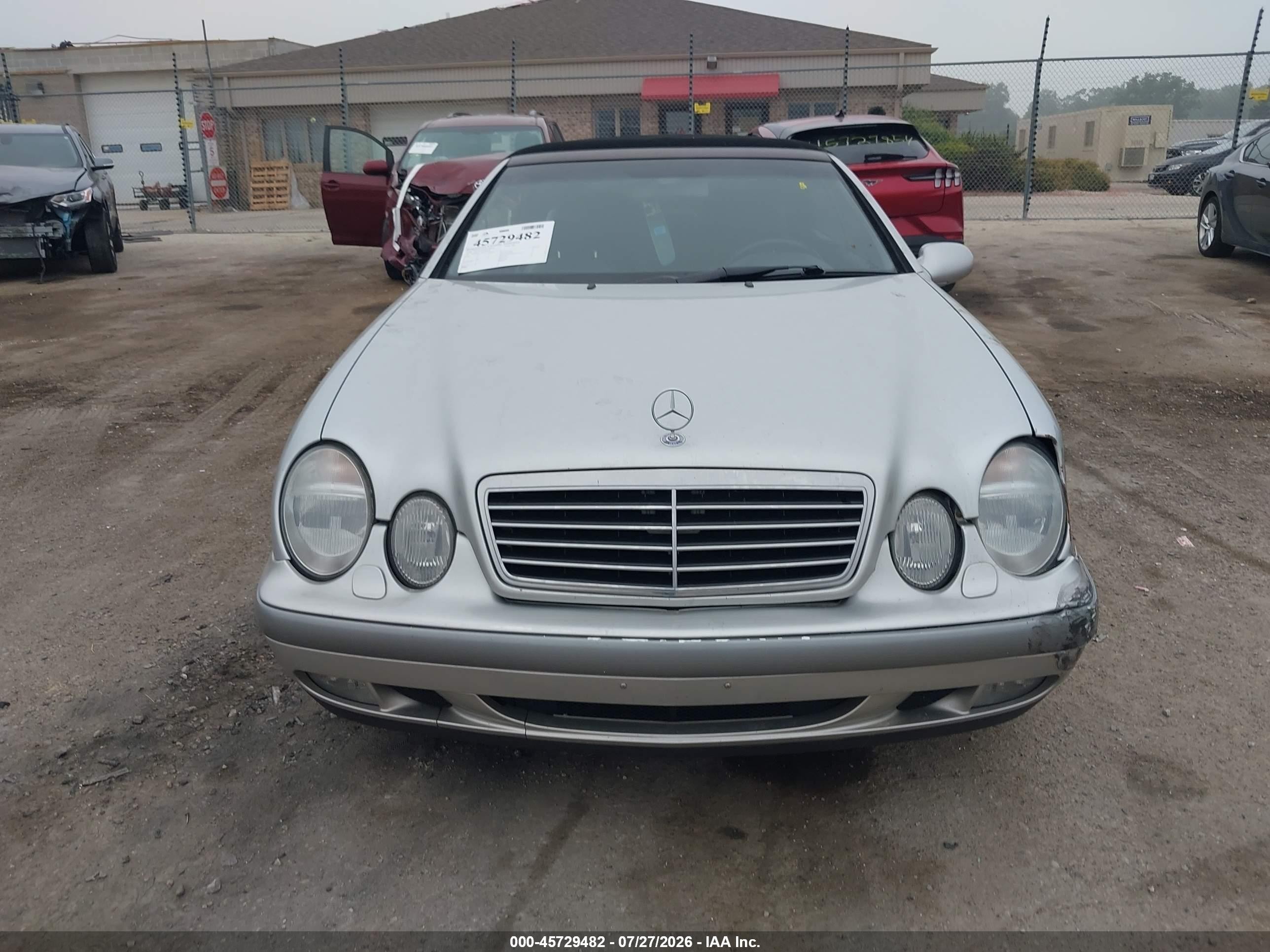 1999 Mercedes-benz Clk 320   Серебряный vin: WDBLK65G4XT009422