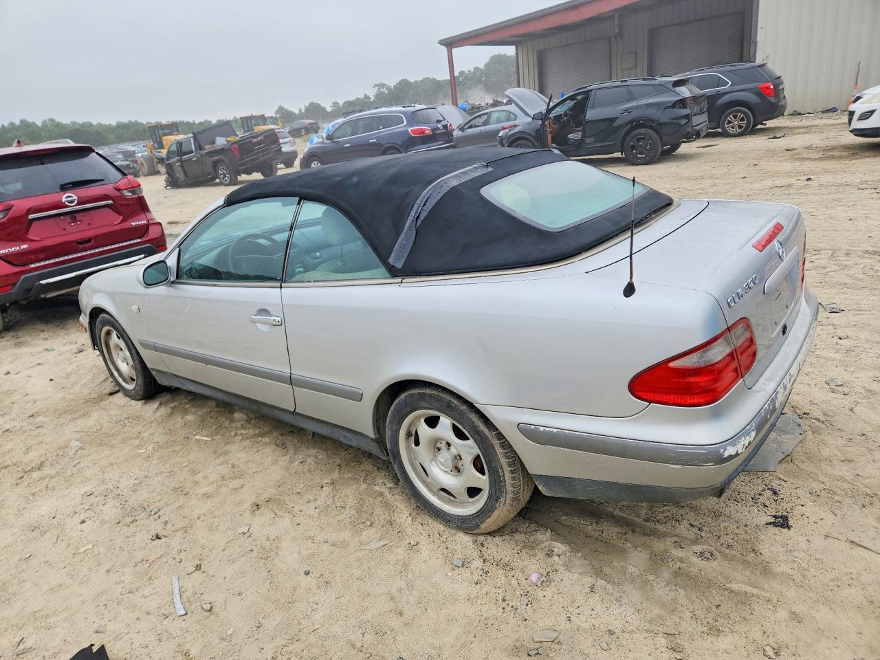 1999 Mercedes-benz Clk 320 Silver vin: WDBLK65G4XT026480