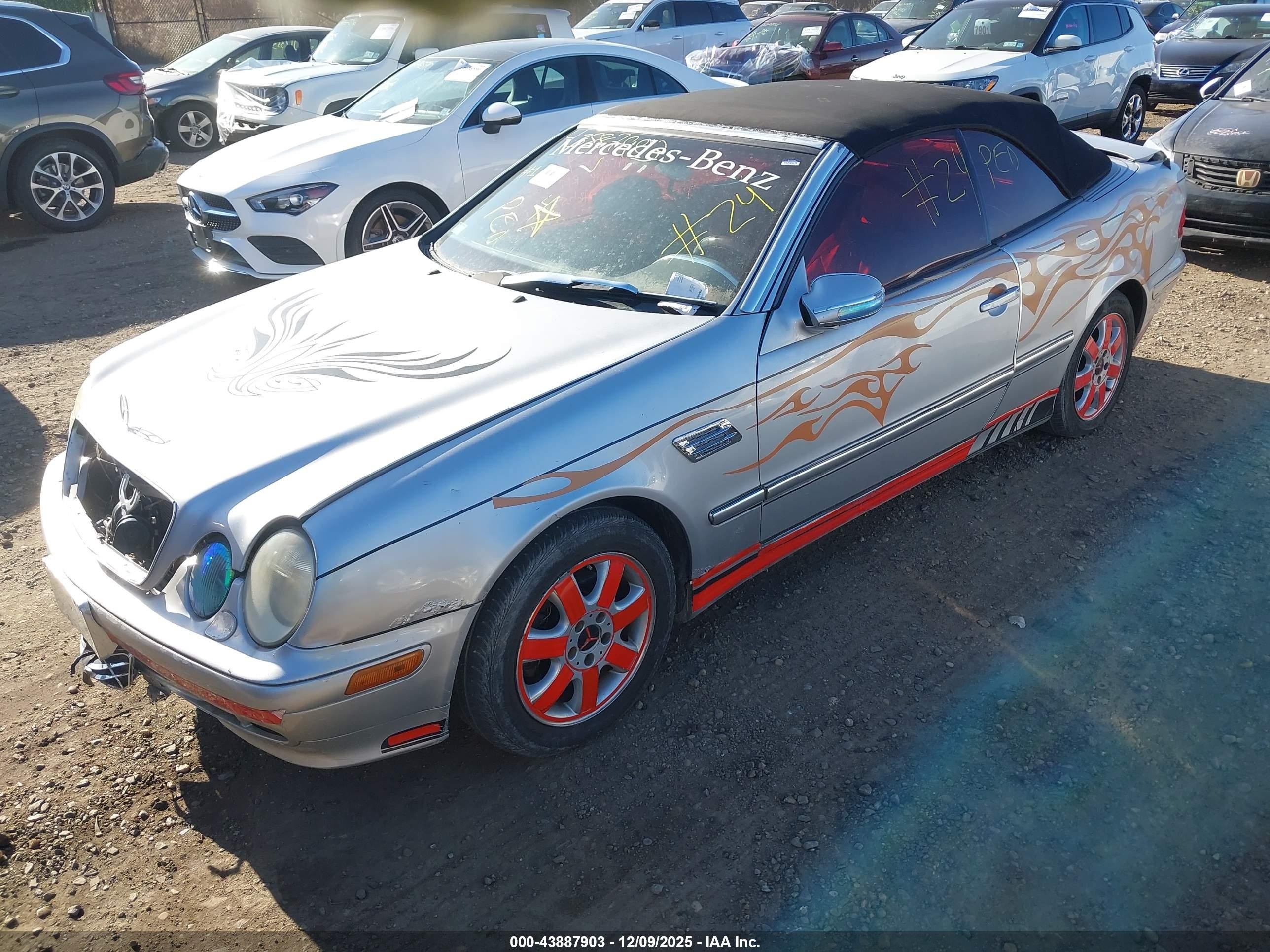 2000 Mercedes-benz Clk 320   Gray vin: WDBLK65G4YT046410