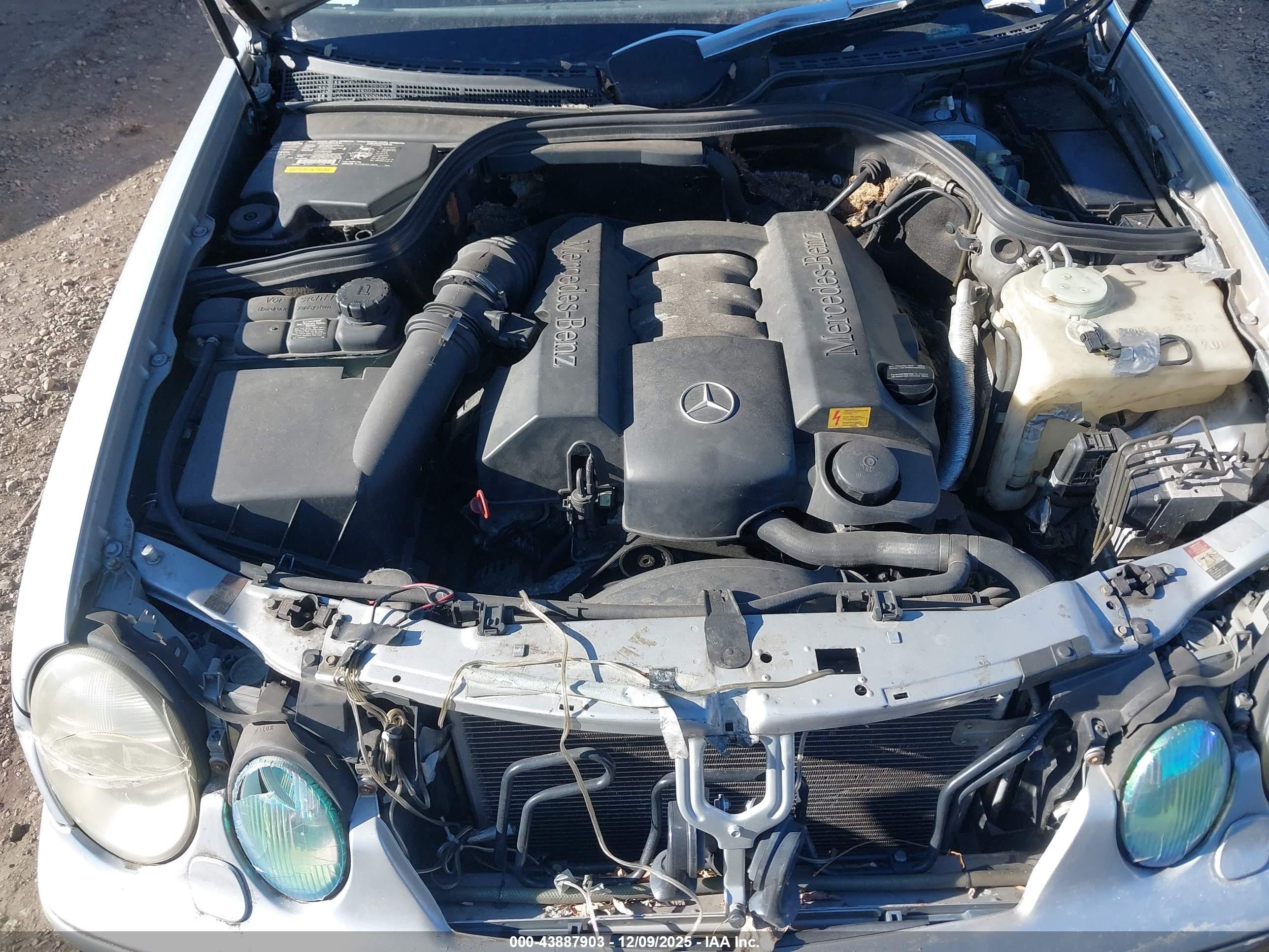 2000 Mercedes-benz Clk 320   Gray vin: WDBLK65G4YT046410