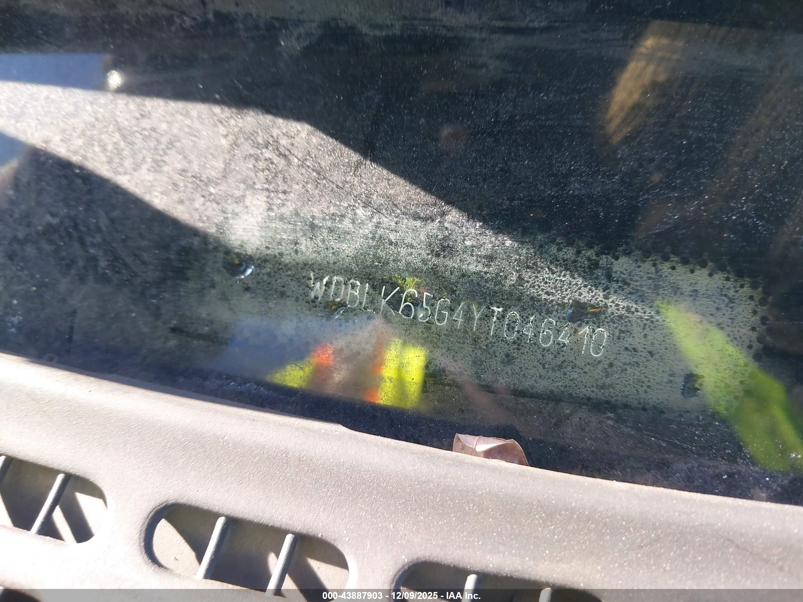 2000 Mercedes-benz Clk 320   Gray vin: WDBLK65G4YT046410