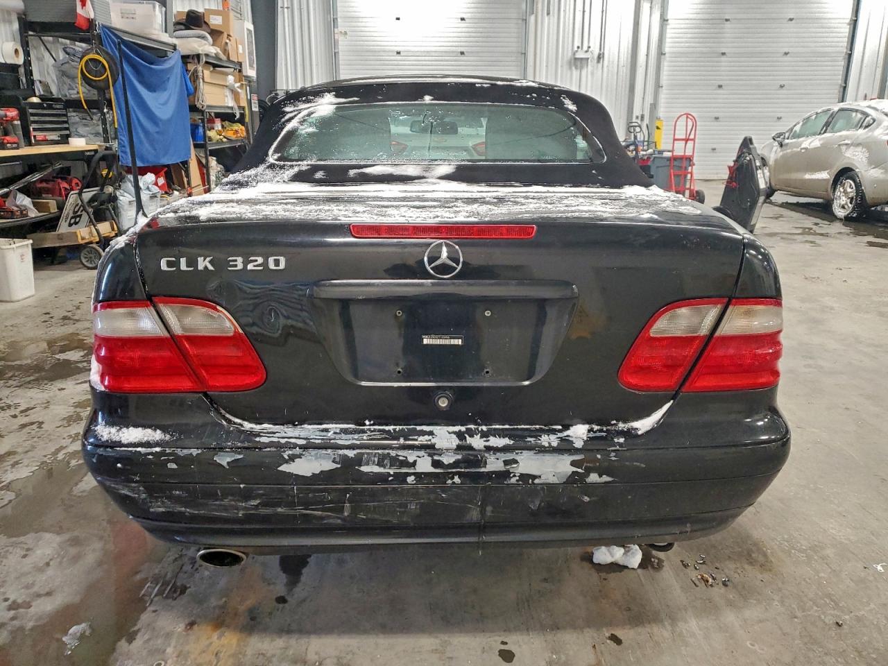 2002 Mercedes-benz Clk 320 Black vin: WDBLK65G52T105956