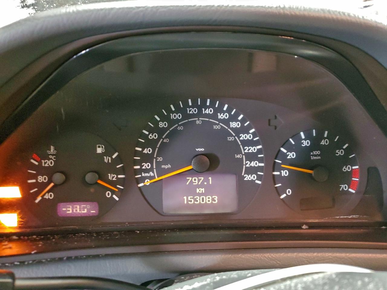 2002 Mercedes-benz Clk 320 Black vin: WDBLK65G52T105956