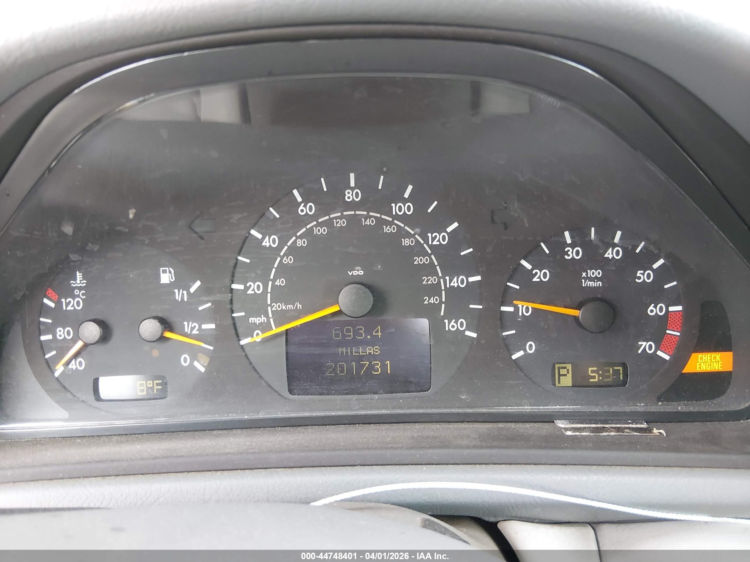 2002 Mercedes-benz Clk 320   Black vin: WDBLK65G52T109859